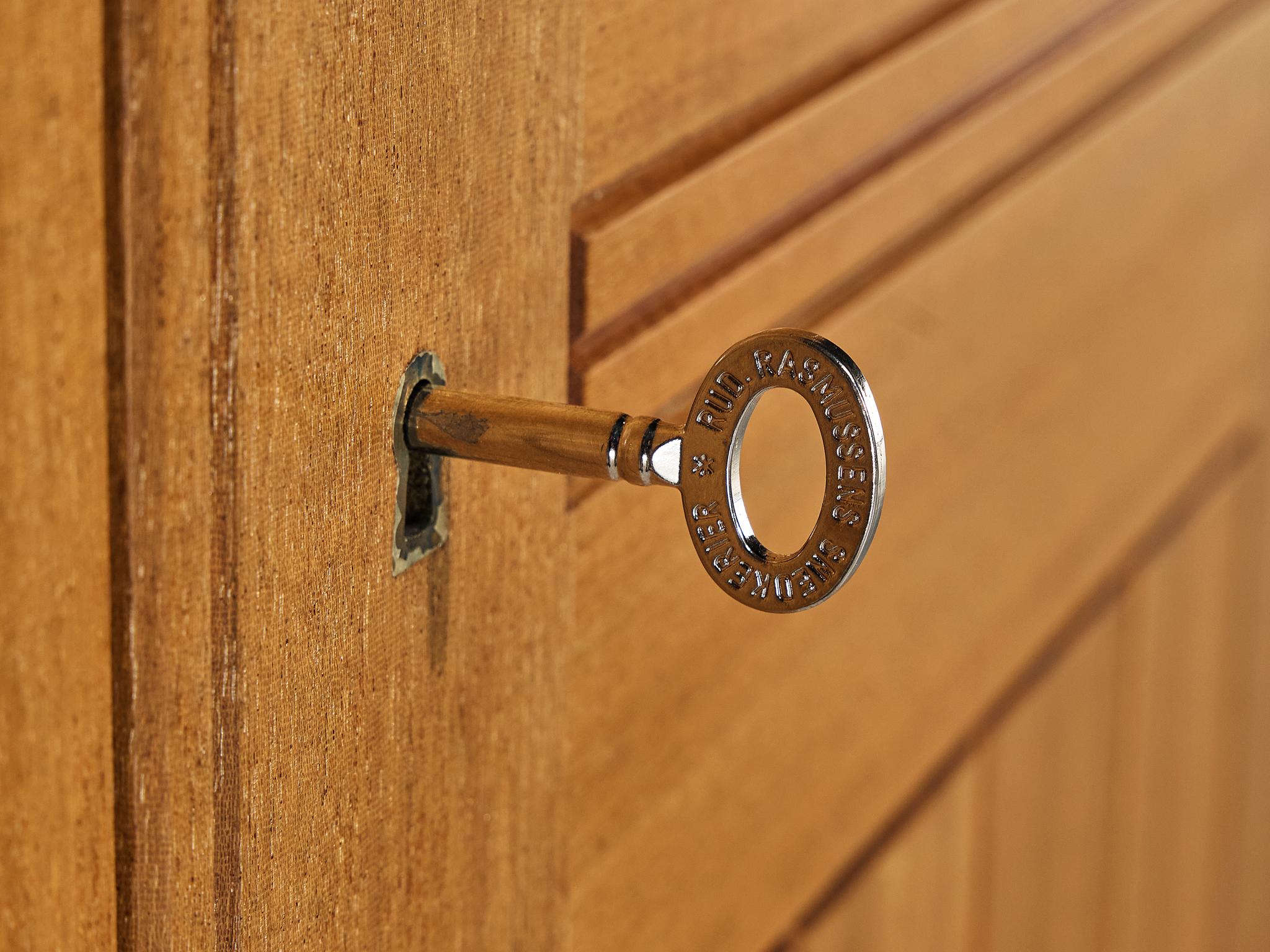 Danois Mogens Koch for Rud Rasmussen Tall Cabinet or Wardrobe in Mahogany en vente