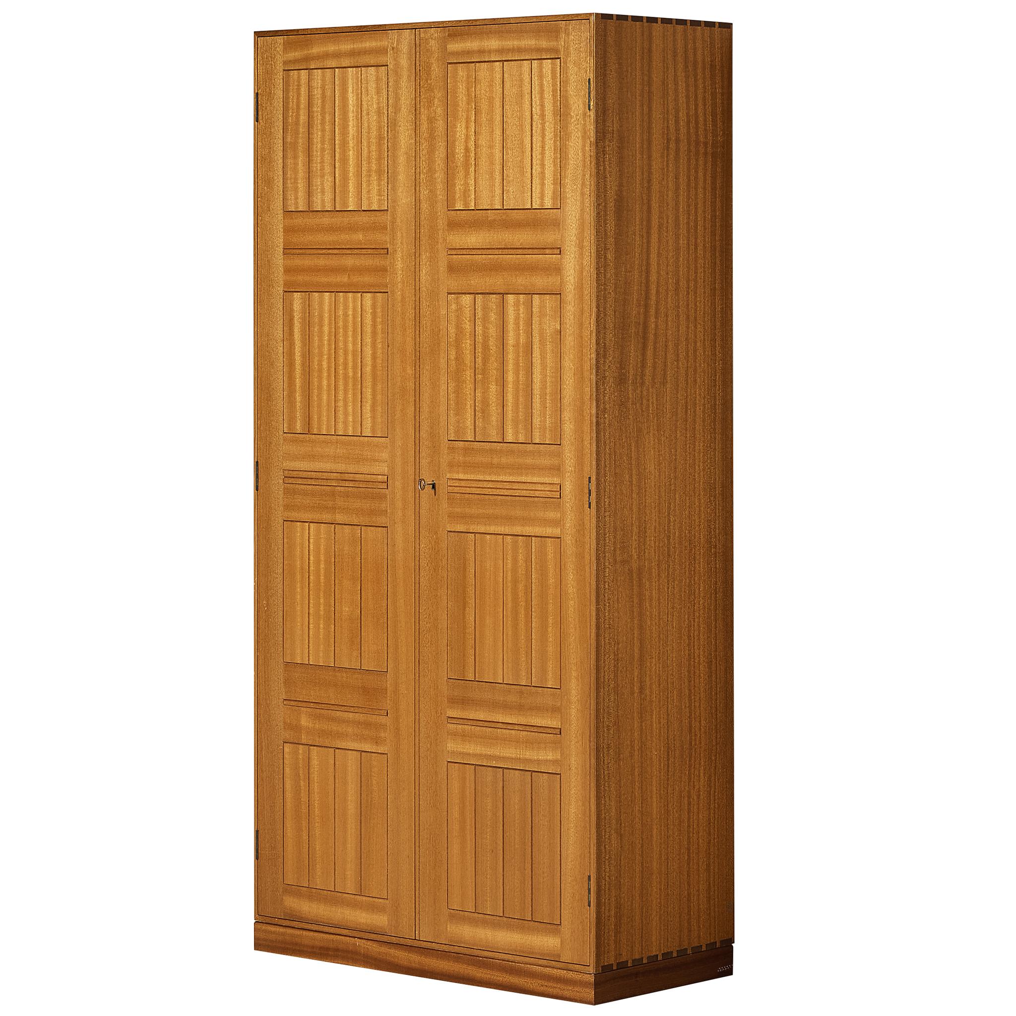 Mogens Koch for Rud Rasmussen Tall Cabinet or Wardrobe in Mahogany en vente