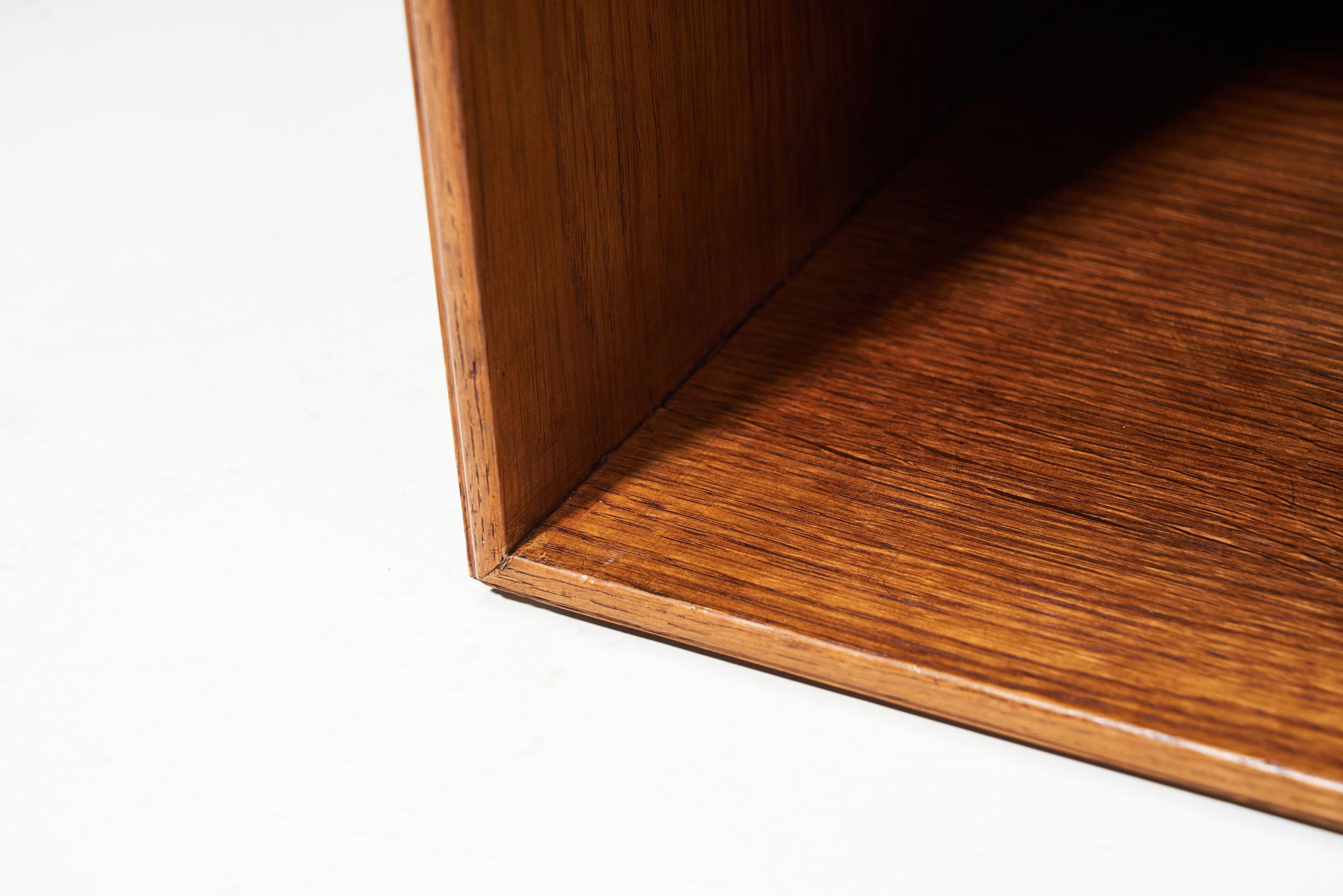 Mogens Koch Oak Bookcase for Rud, Rasmussen Cabinetmakers, Denmark, 1930s 6