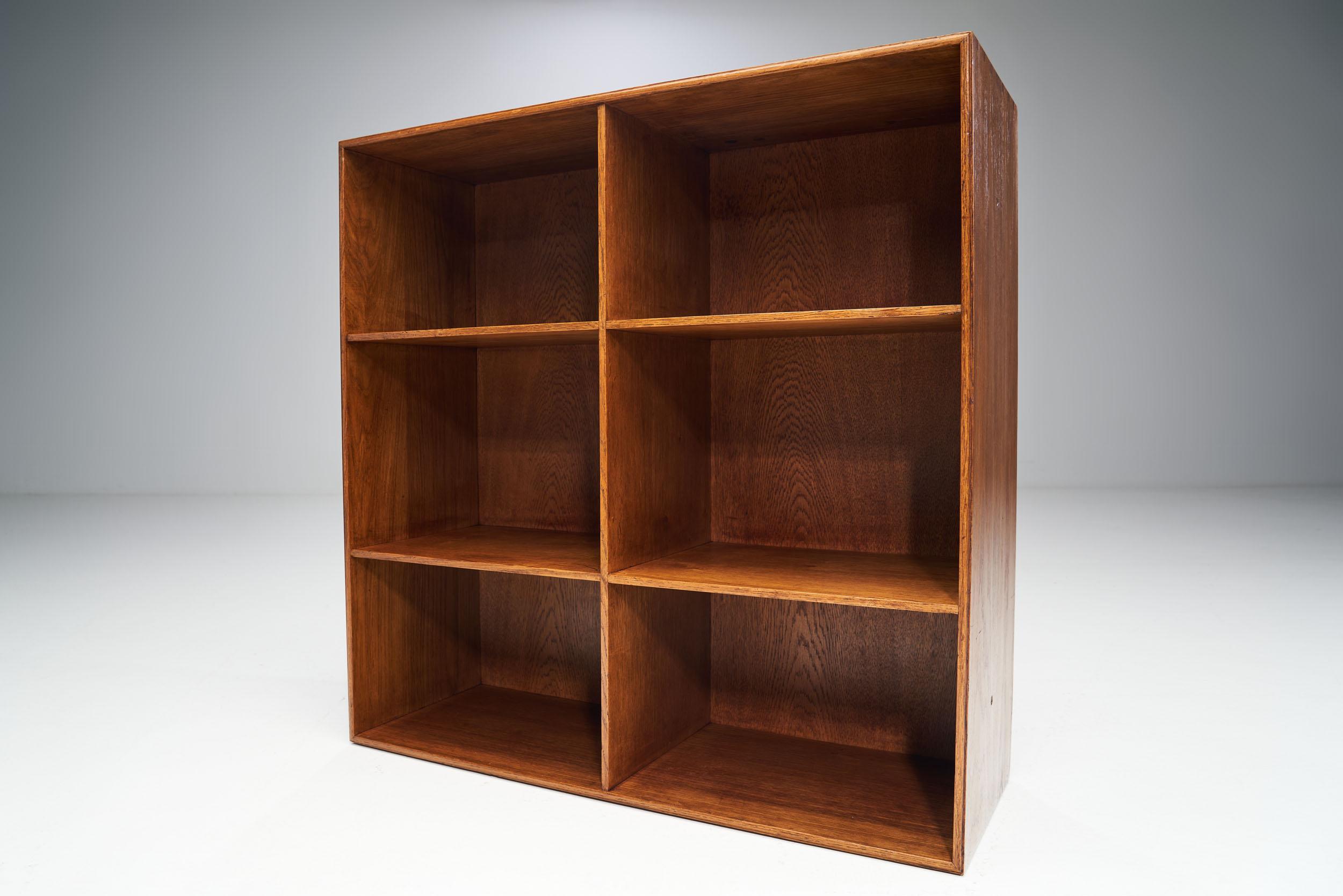 Mogens Koch Oak Bookcase for Rud, Rasmussen Cabinetmakers, Denmark, 1930s 1