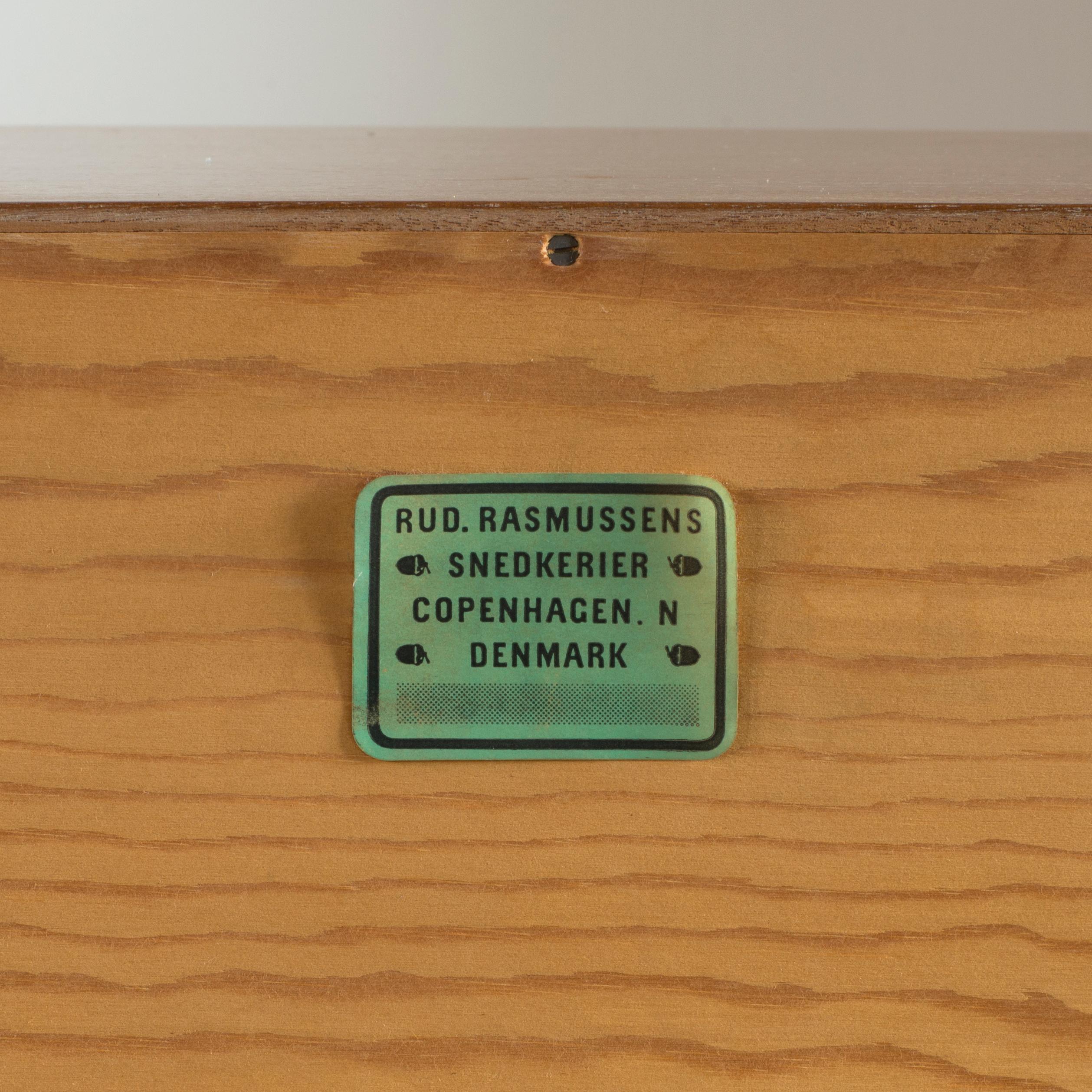 Mogens Koch Pair of Mahogany Cabinets for Rud. Rasmussen In Good Condition For Sale In Copenhagen, DK