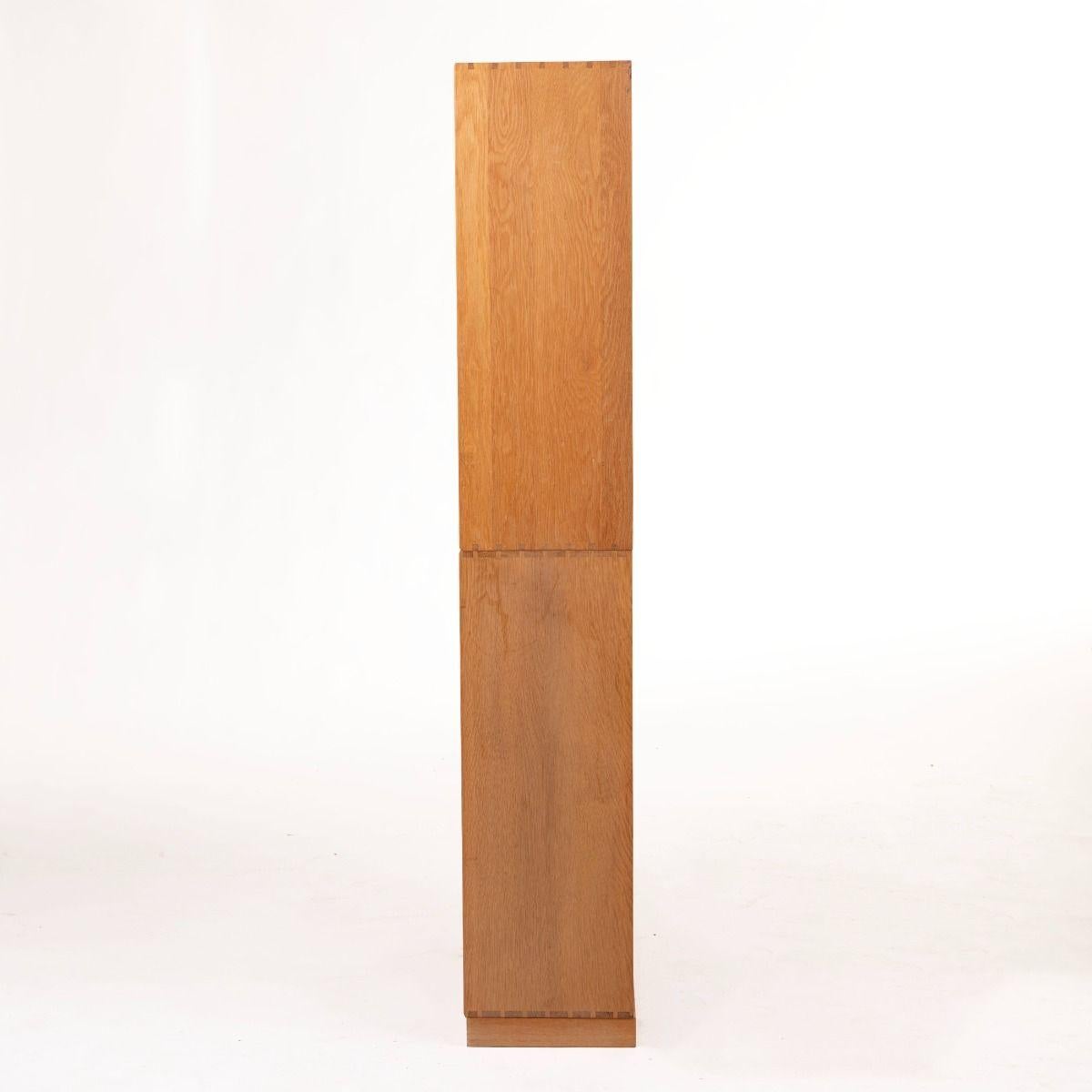 Scandinave moderne Mogens Koch - Deux bibliothèques en Oak Oak massif par Rud. Rasmussen en vente