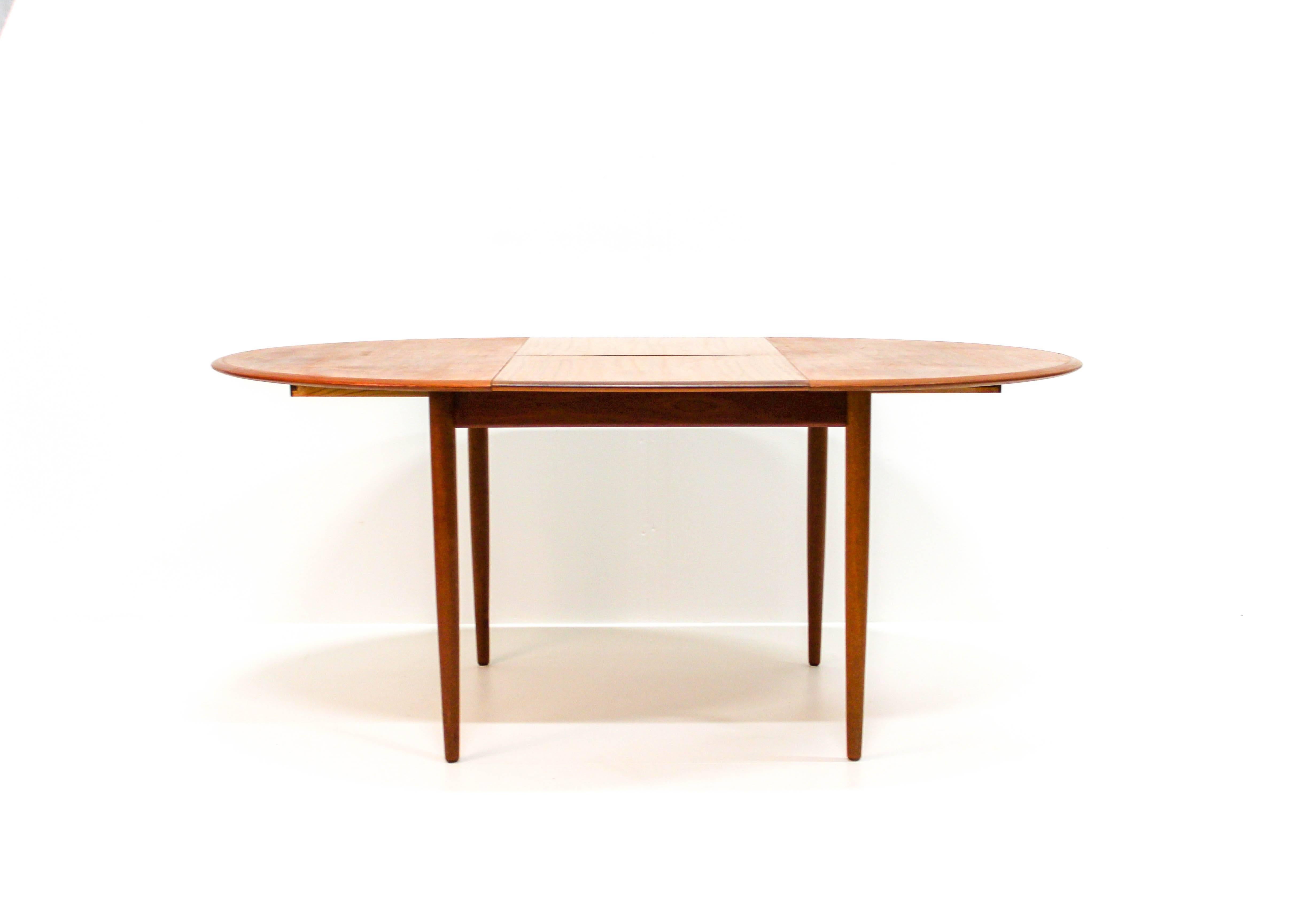 Mid-20th Century Mogens Kold MK 216 Teak Dining Table by Arne Hovmand-Olsen