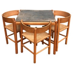 Mesa y sillas de comedor de haya Mogens Lassen para Fritz Hansen, años 60