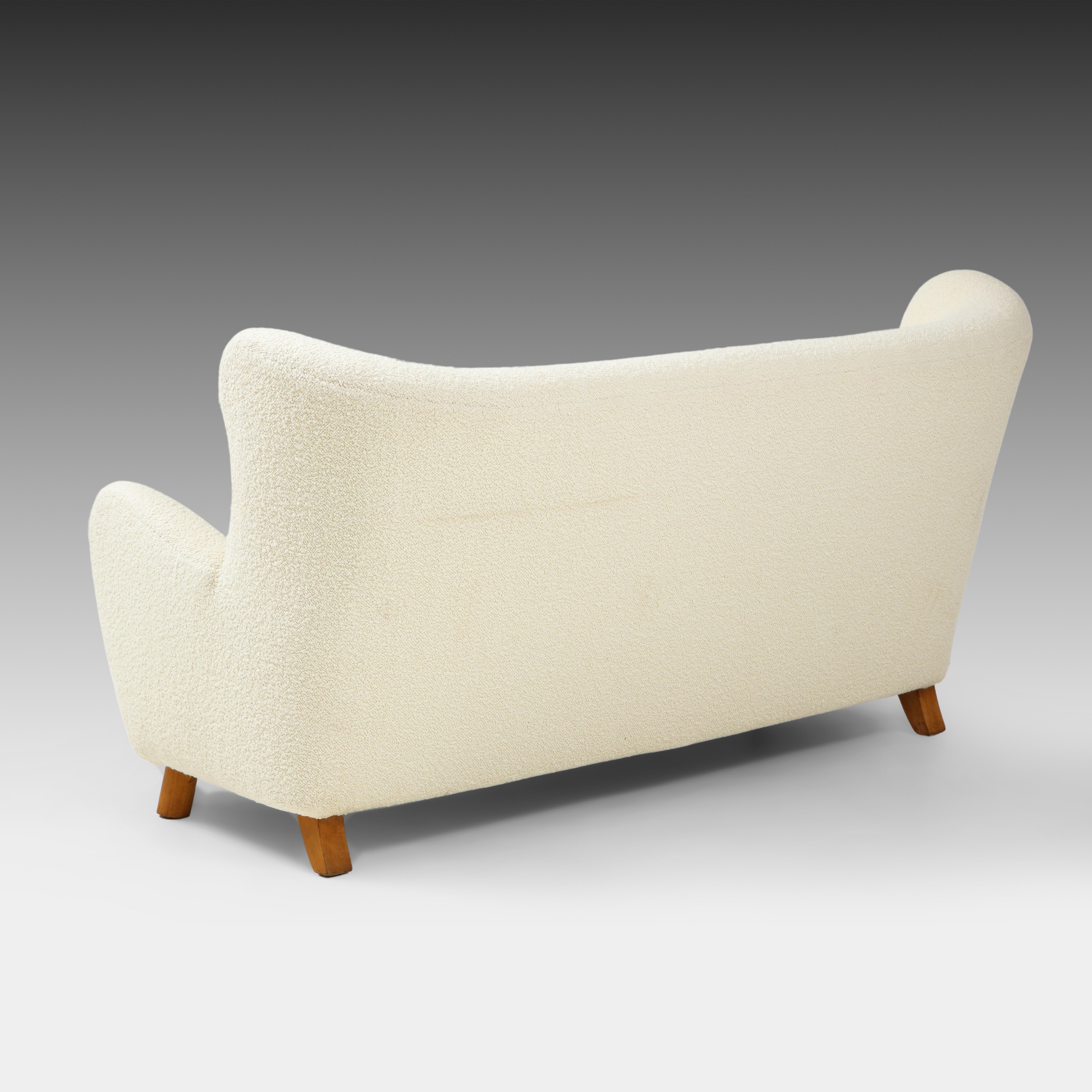 Mogens Lassen Seltenes organisches Sofa aus elfenbeinfarbenem Bouclé, Dänemark, 1930er Jahre (Dänisch) im Angebot