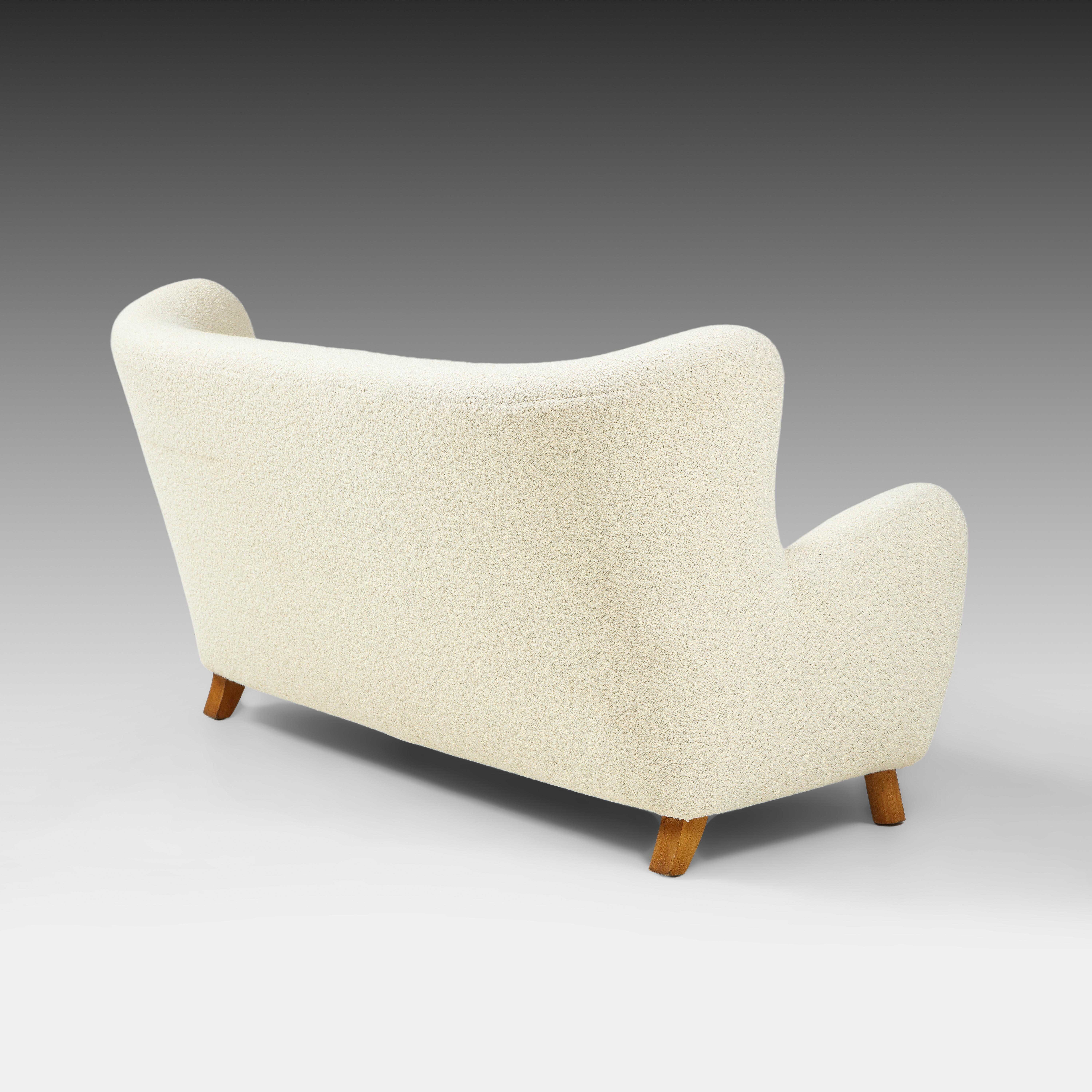 Mogens Lassen Rare Organic Sofa in Ivory Bouclé, Denmark, 1930s In Good Condition For Sale In New York, NY