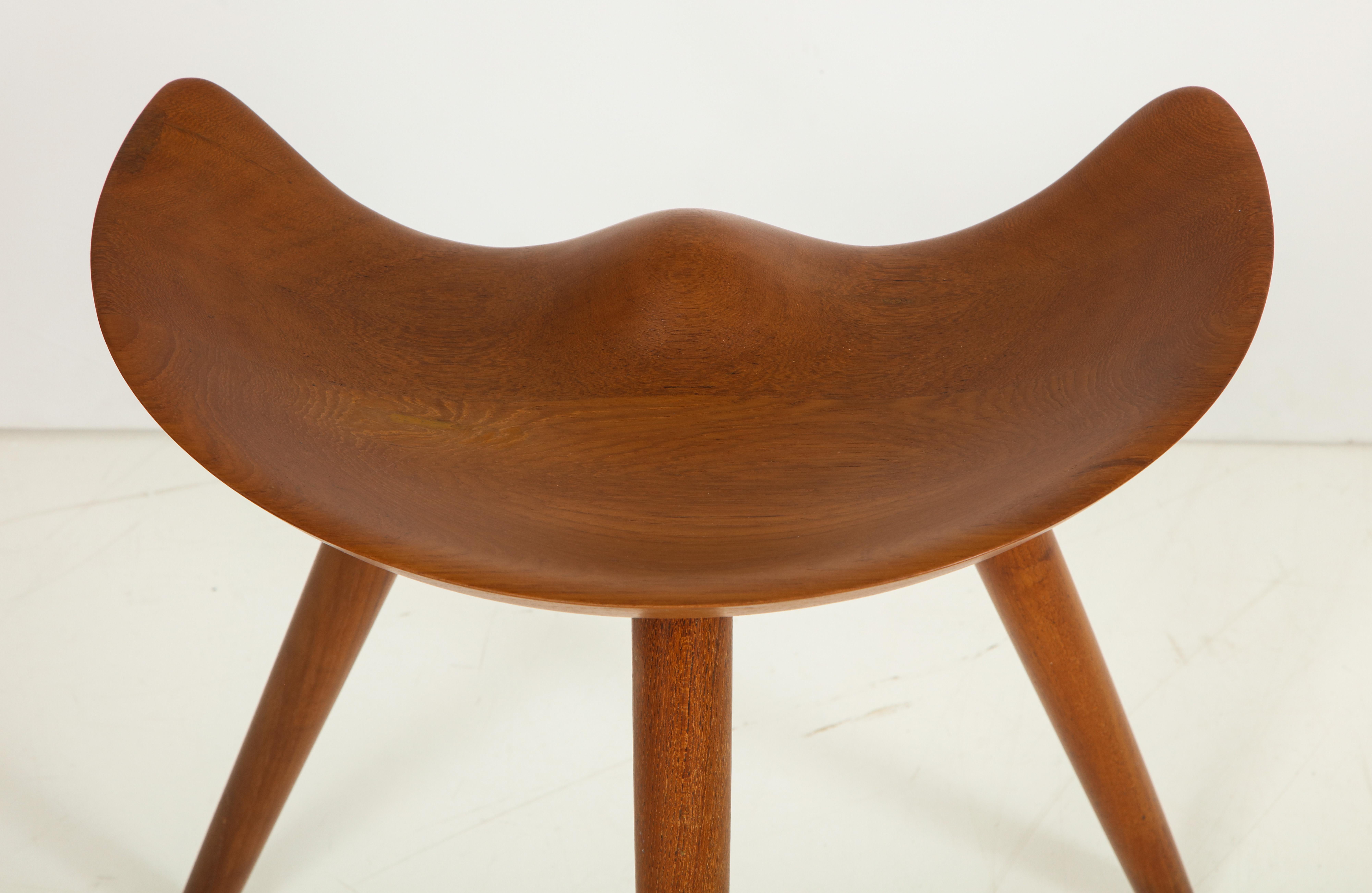 Moderne Tabouret Mogens Lassen en teck massif par le danois K. Thomsen, 1942 en vente