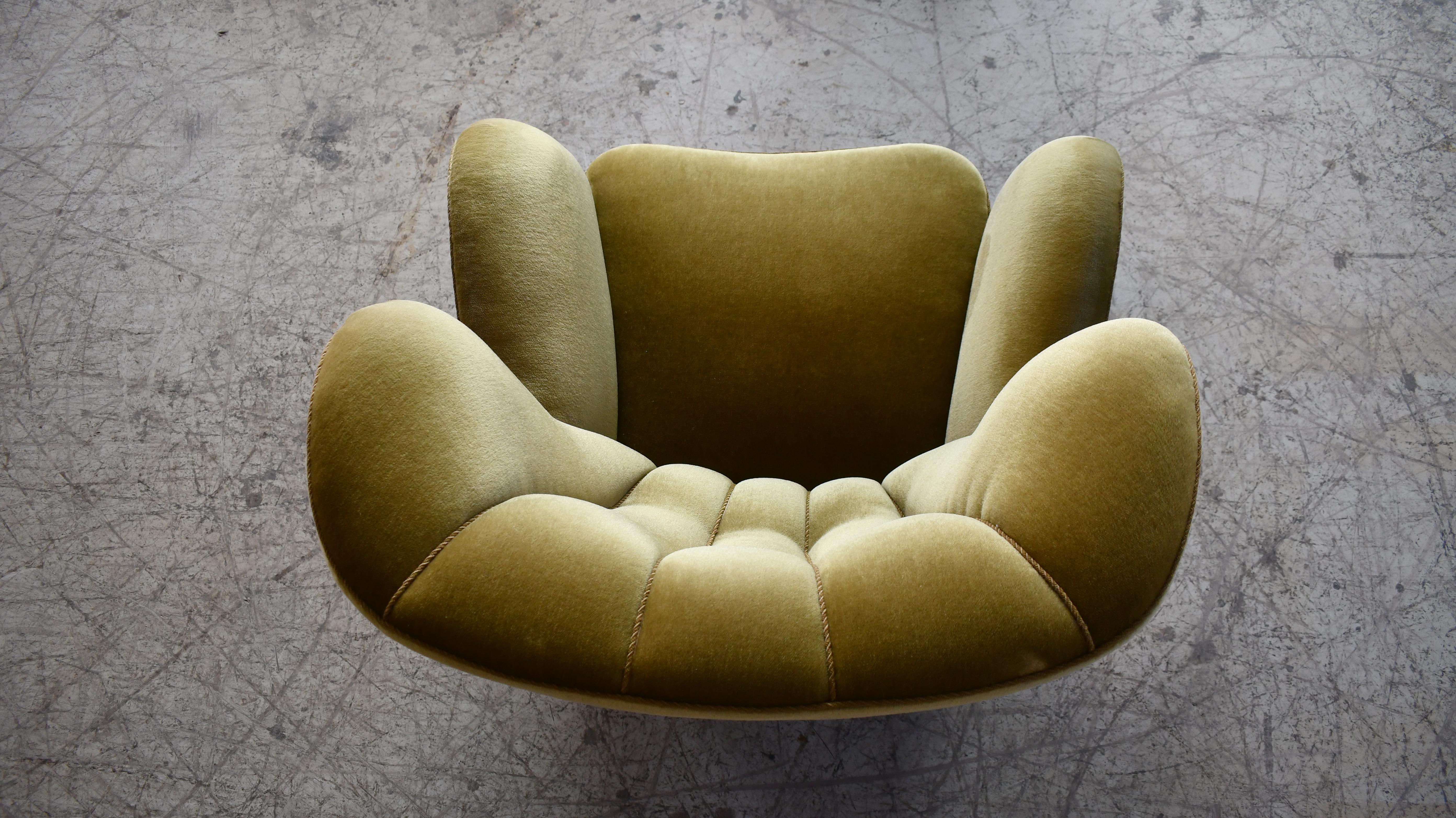 Mogens Lassen Style Danish 1940s Channel Back Lounge Chair in Mohair Fabric For Sale 2