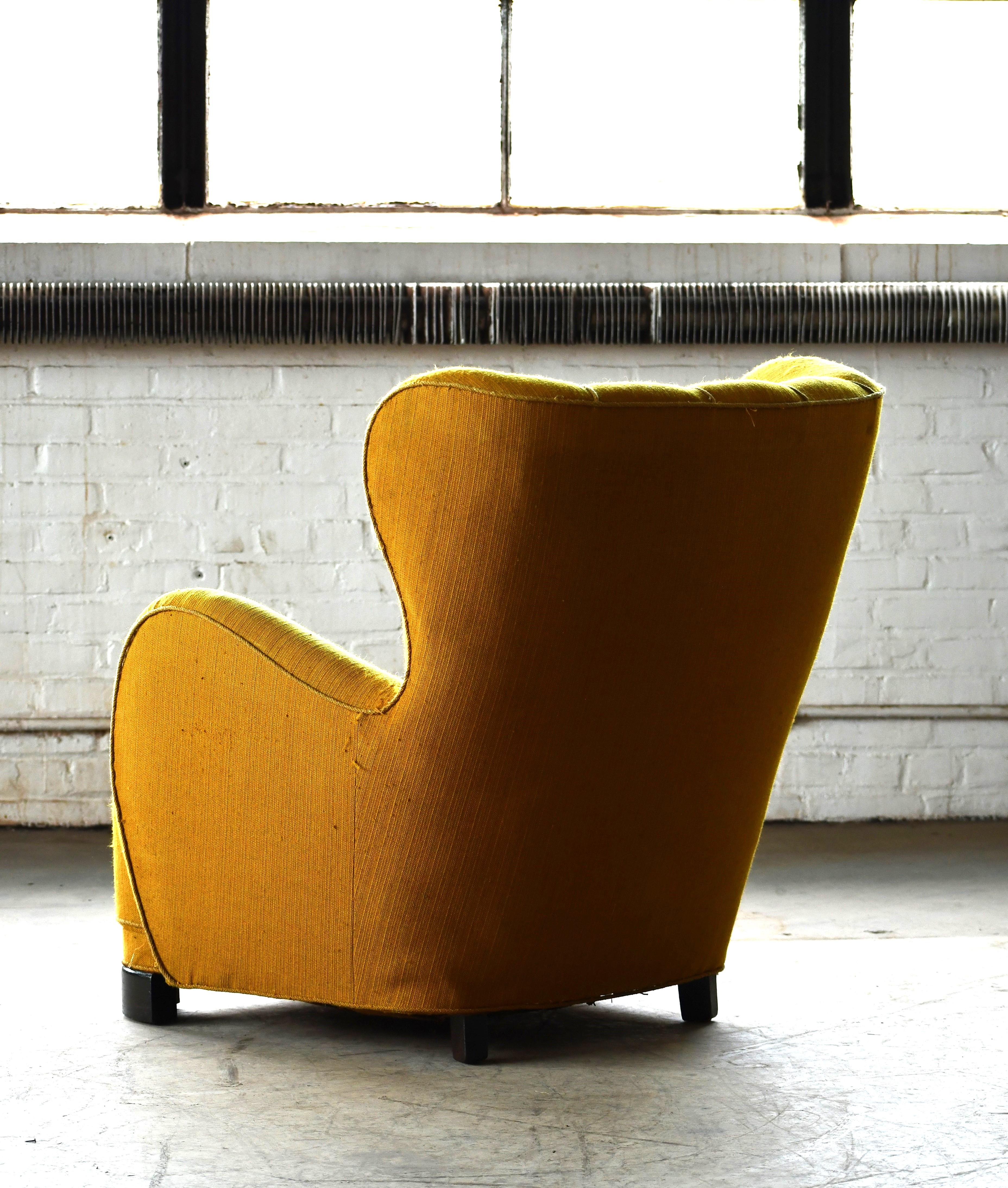 Mogens Lassen Style Danish 1940s Channel Back Lounge Chair in Wool Fabric For Sale 1