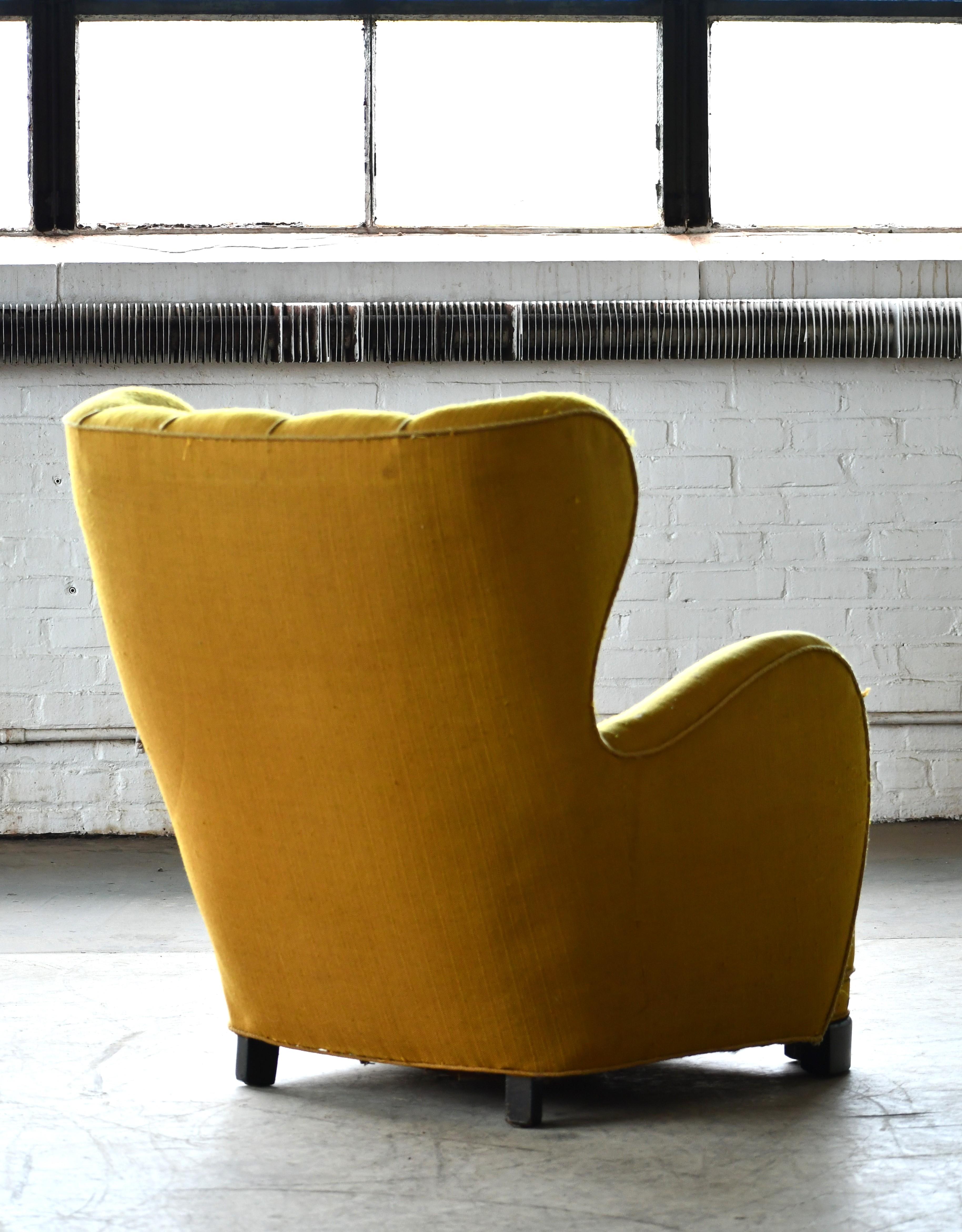 Mogens Lassen Style Danish 1940s Channel Back Lounge Chair in Wool Fabric im Angebot 2