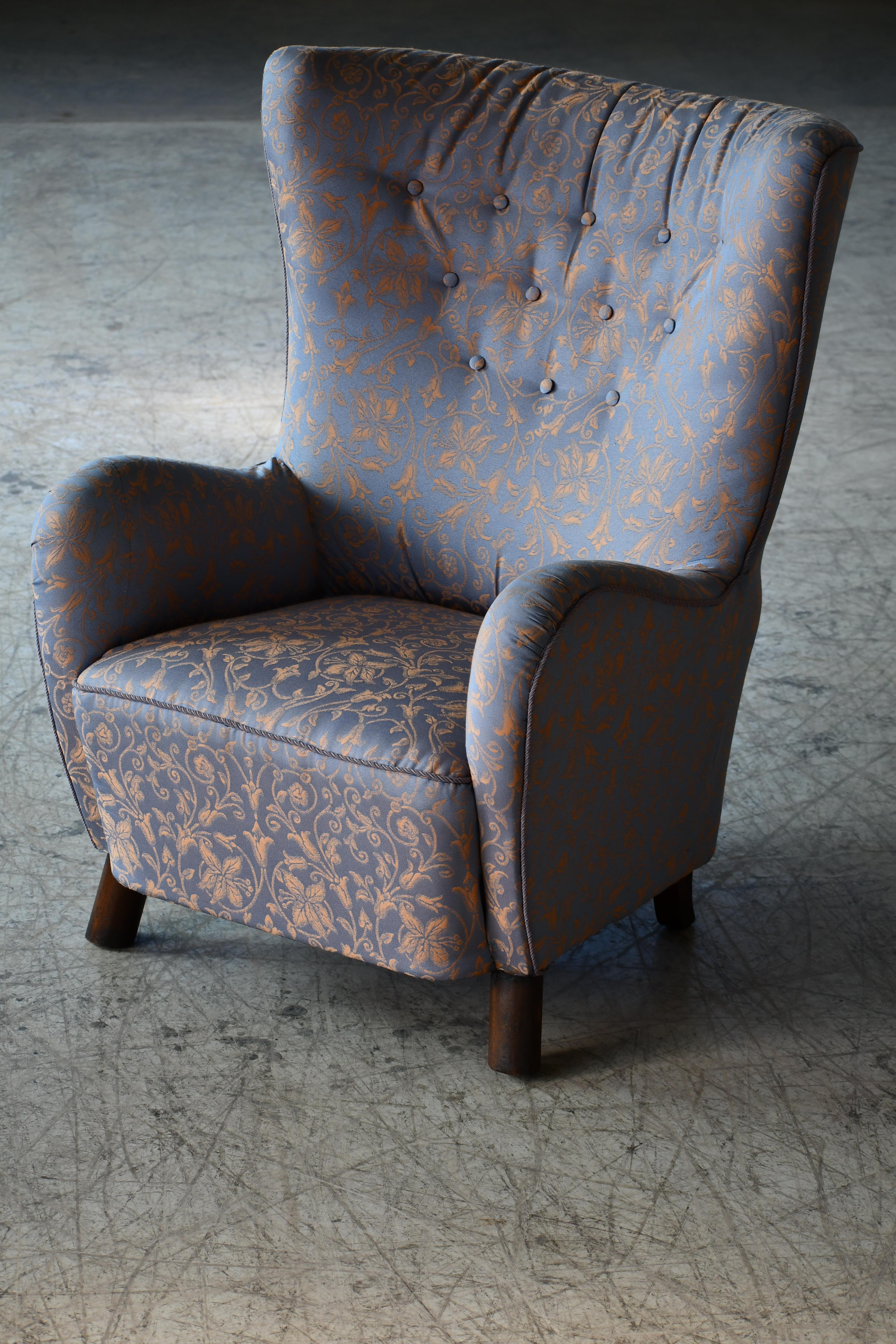 Mogens Lassen Style Danish 1940s Highback Lounge Chair  im Zustand „Gut“ im Angebot in Bridgeport, CT