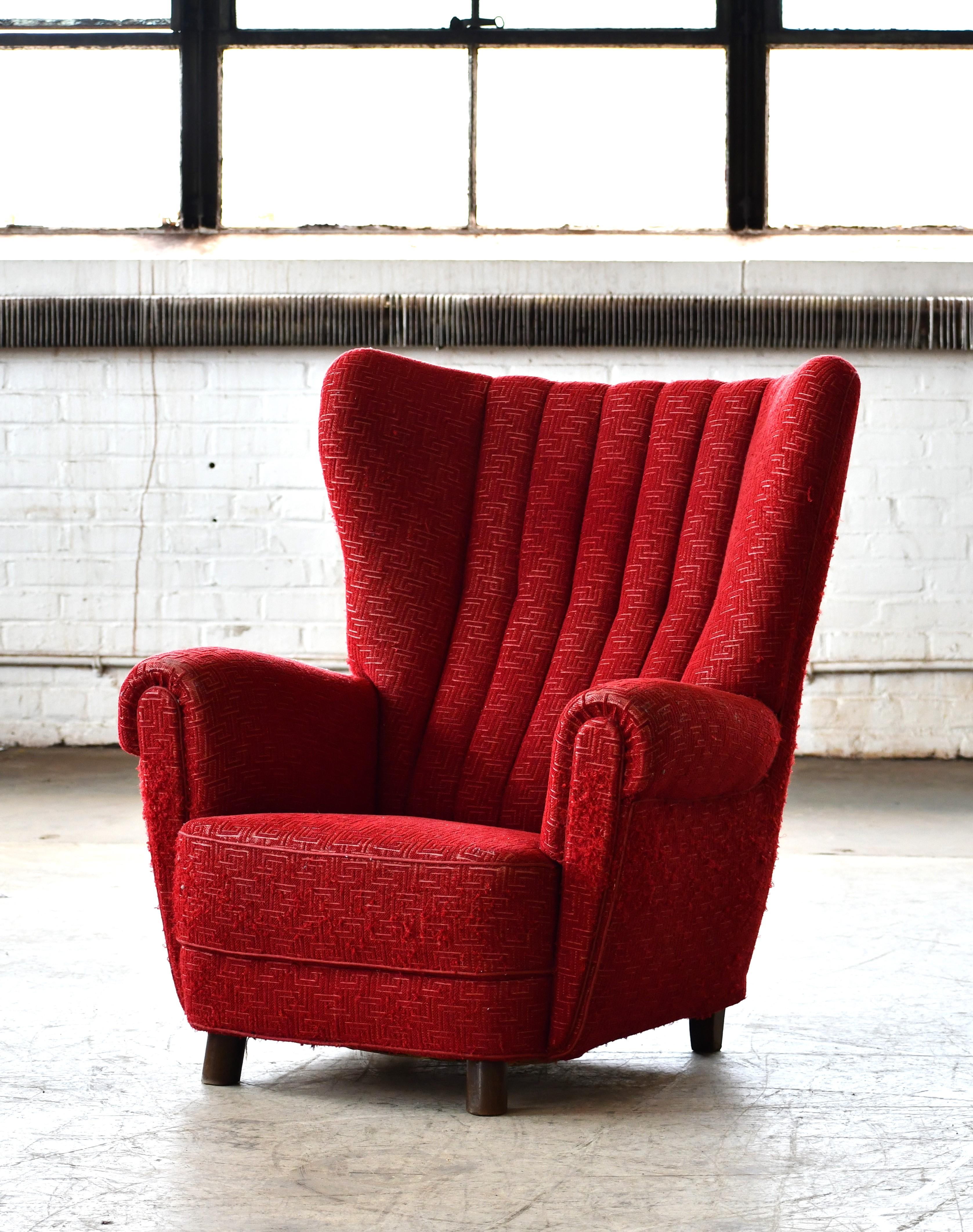Mogens Lassen Style Danish 1940s Large Highback Lounge Chair with Channelled Back im Zustand „Gut“ im Angebot in Bridgeport, CT