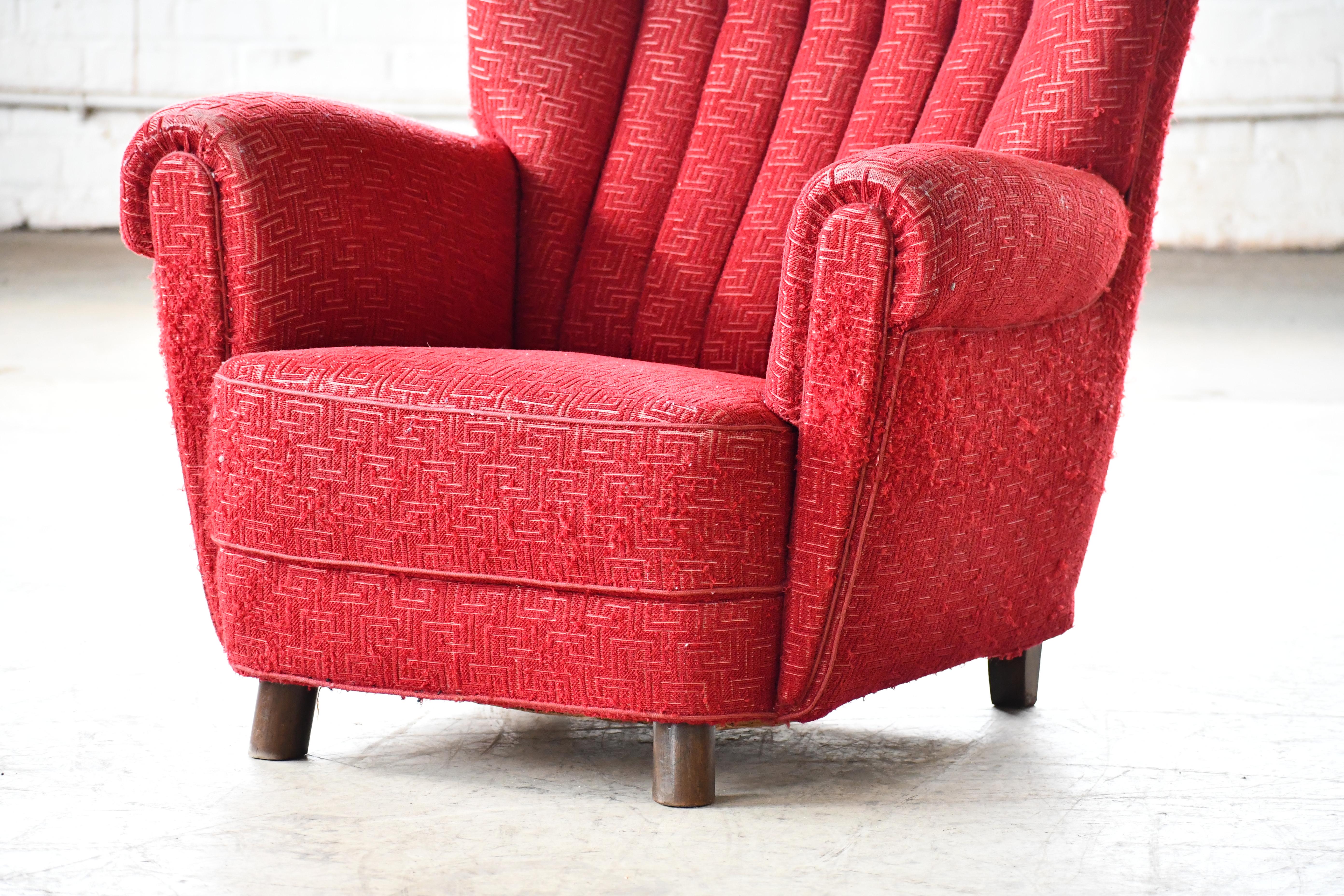 Mogens Lassen Style Danish 1940s Large Highback Lounge Chair with Channelled Back (Mitte des 20. Jahrhunderts) im Angebot