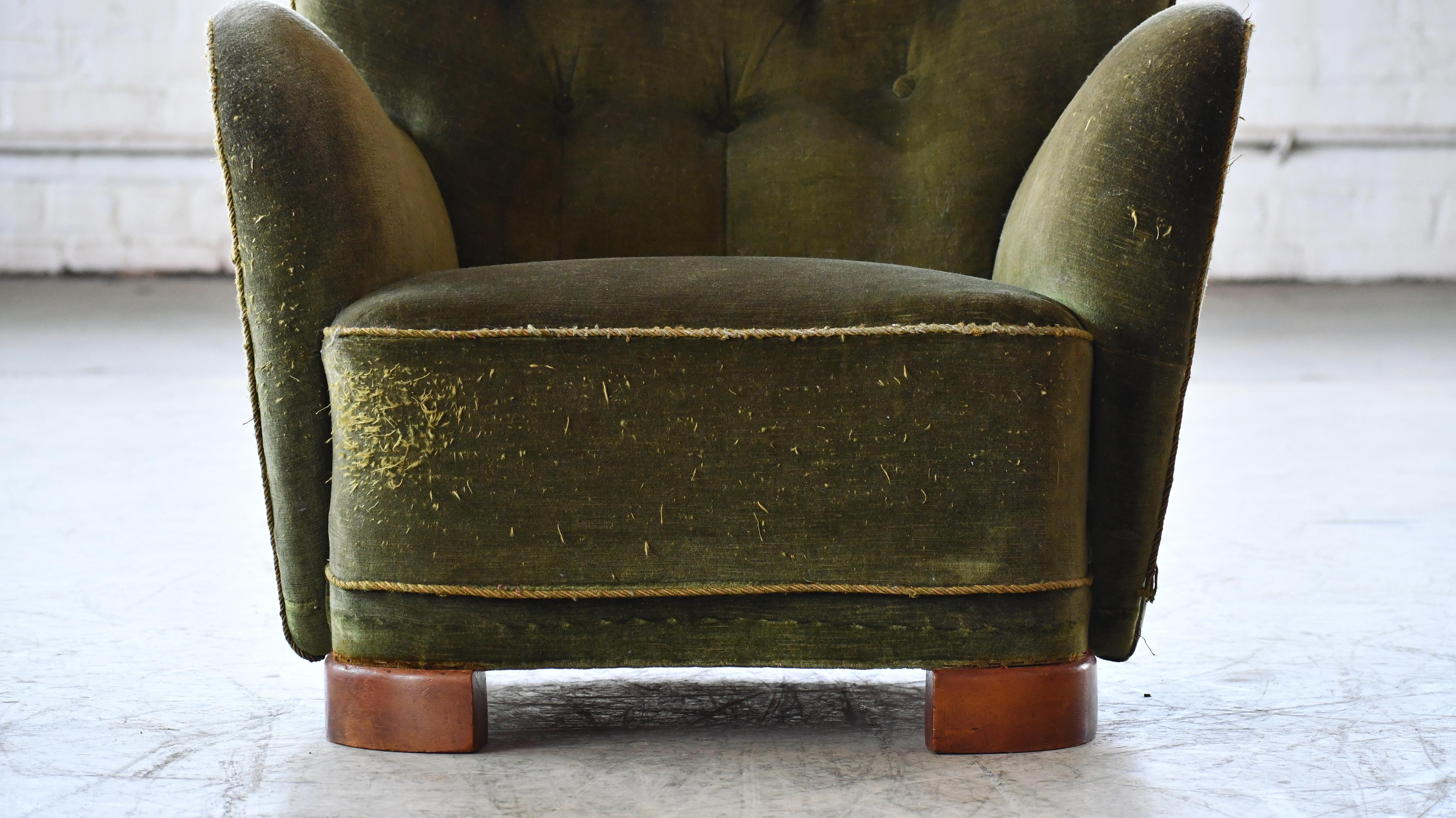 Mogens Lassen Style Danish 1940s Lounge or Club Chair in Green Mohair Fabric 5
