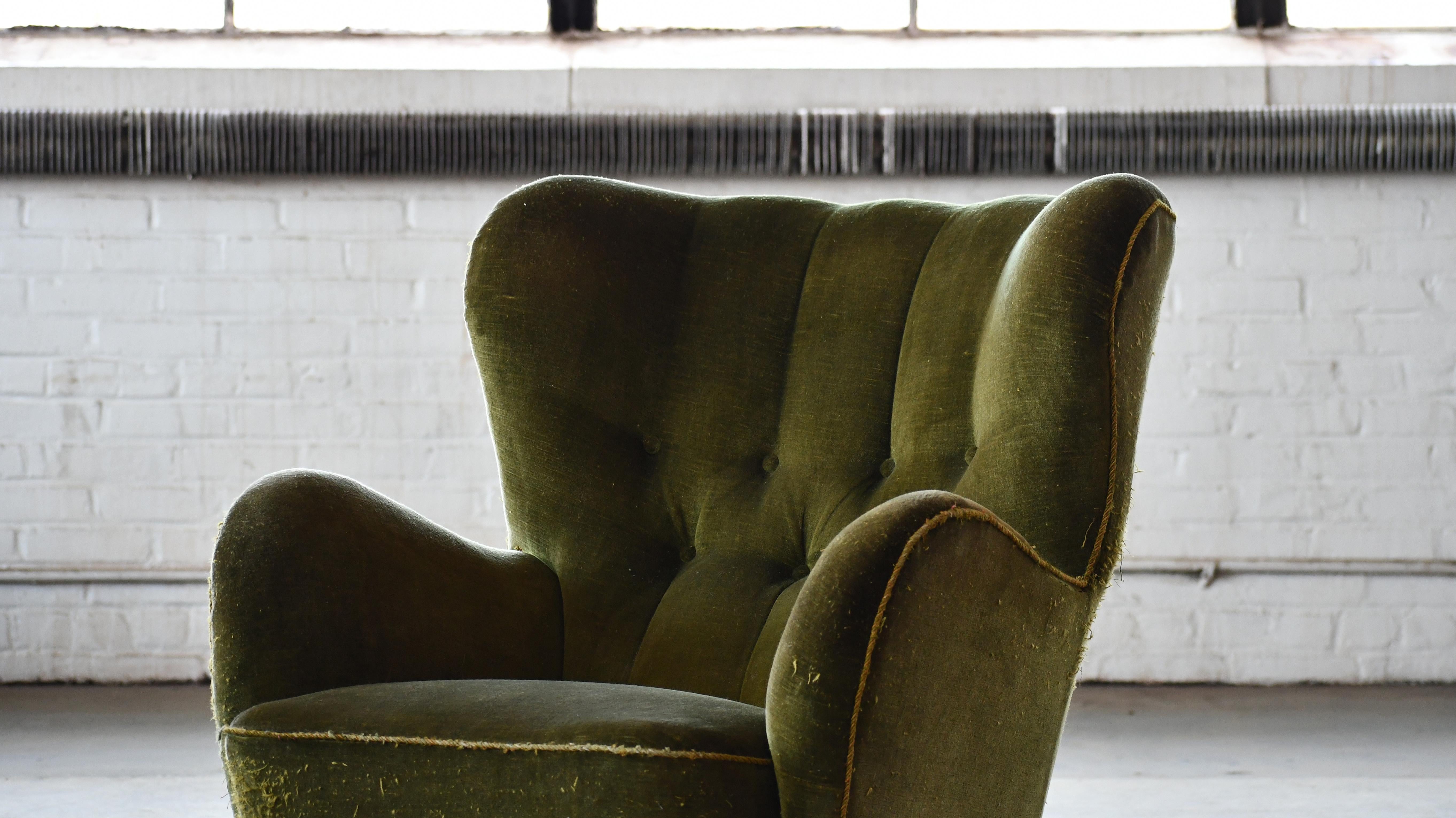 Mid-20th Century Mogens Lassen Style Danish 1940s Lounge or Club Chair in Green Mohair Fabric
