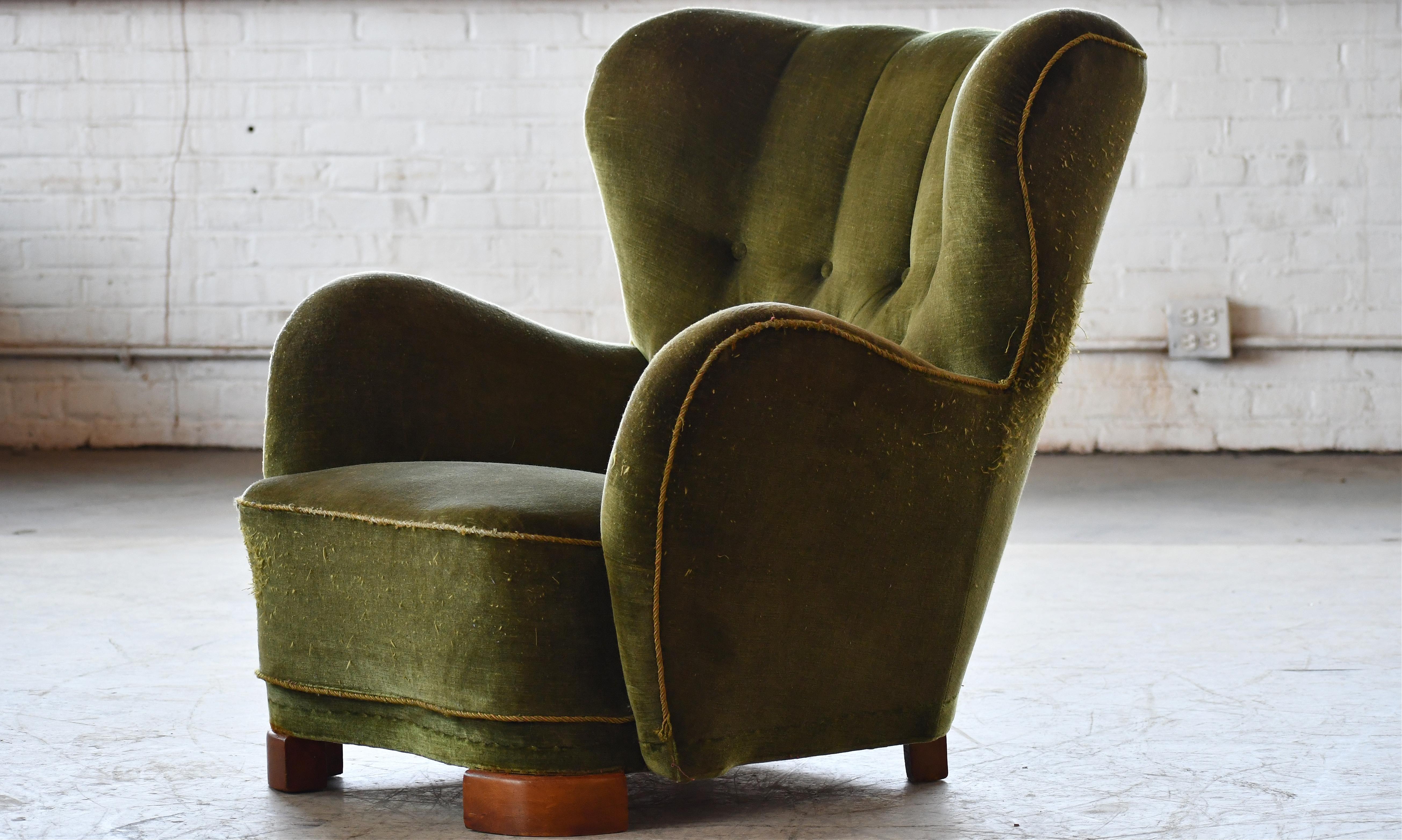 Mogens Lassen Style Danish 1940s Lounge or Club Chair in Green Mohair Fabric 1