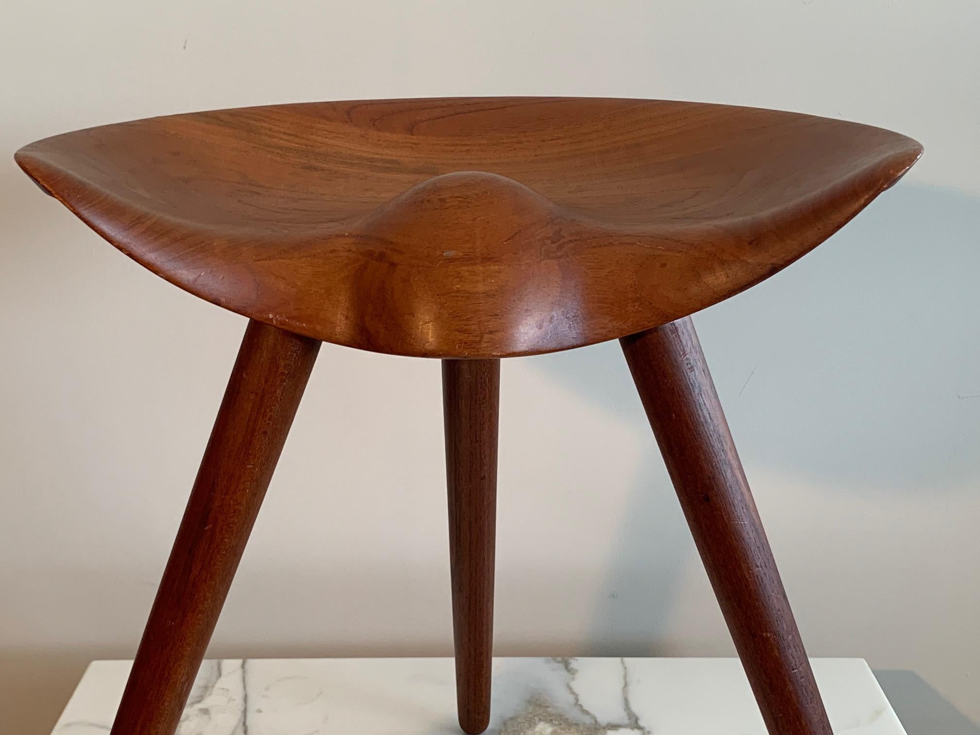 Mid-Century moderno Sgabello in teak Mogens Lassen per K. Thomsen, Danimarca in vendita