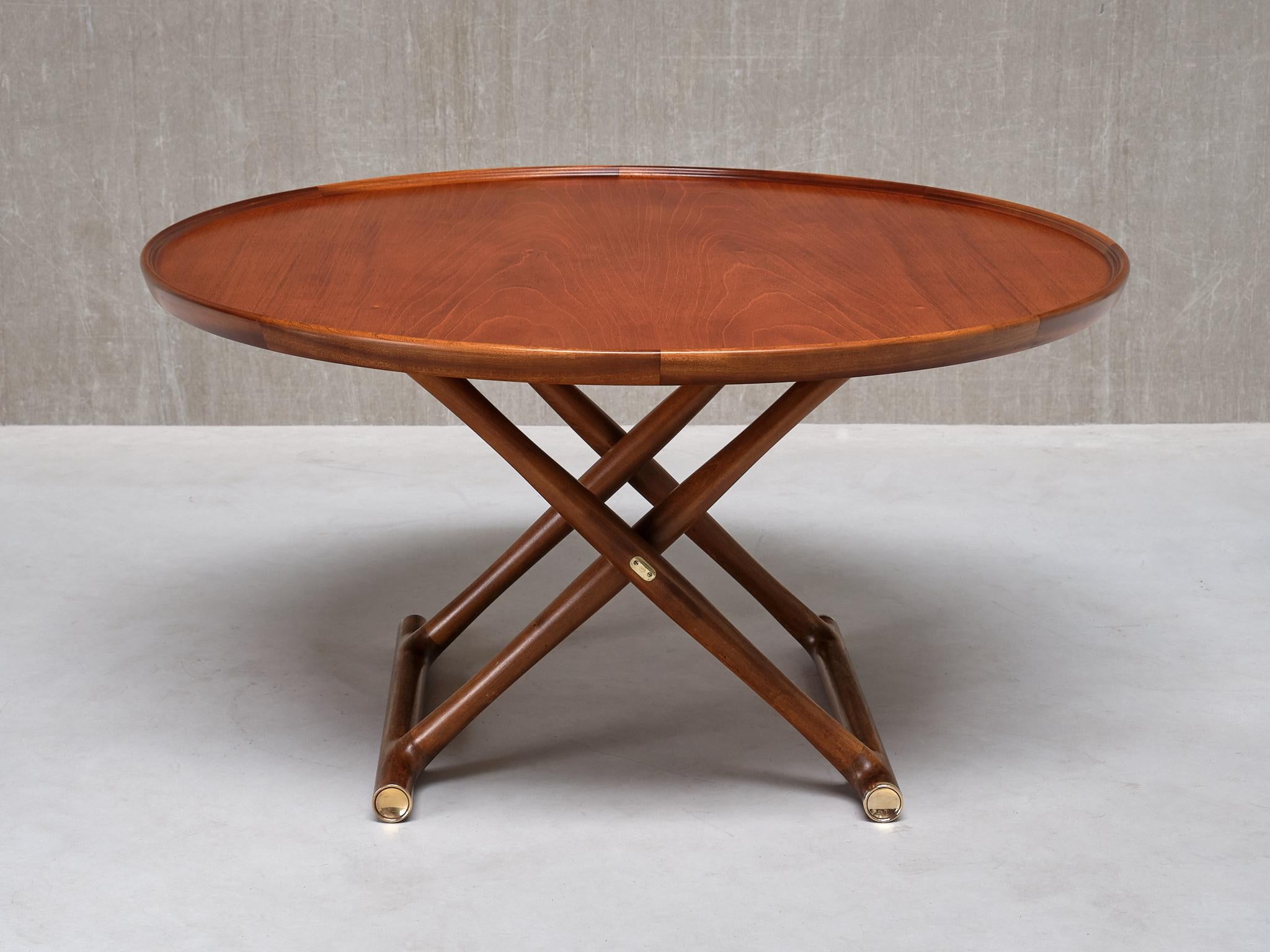 Table basse égyptienne de Mogens Lassen, teck et laiton, A.J. Iversen, Danemark en vente 5