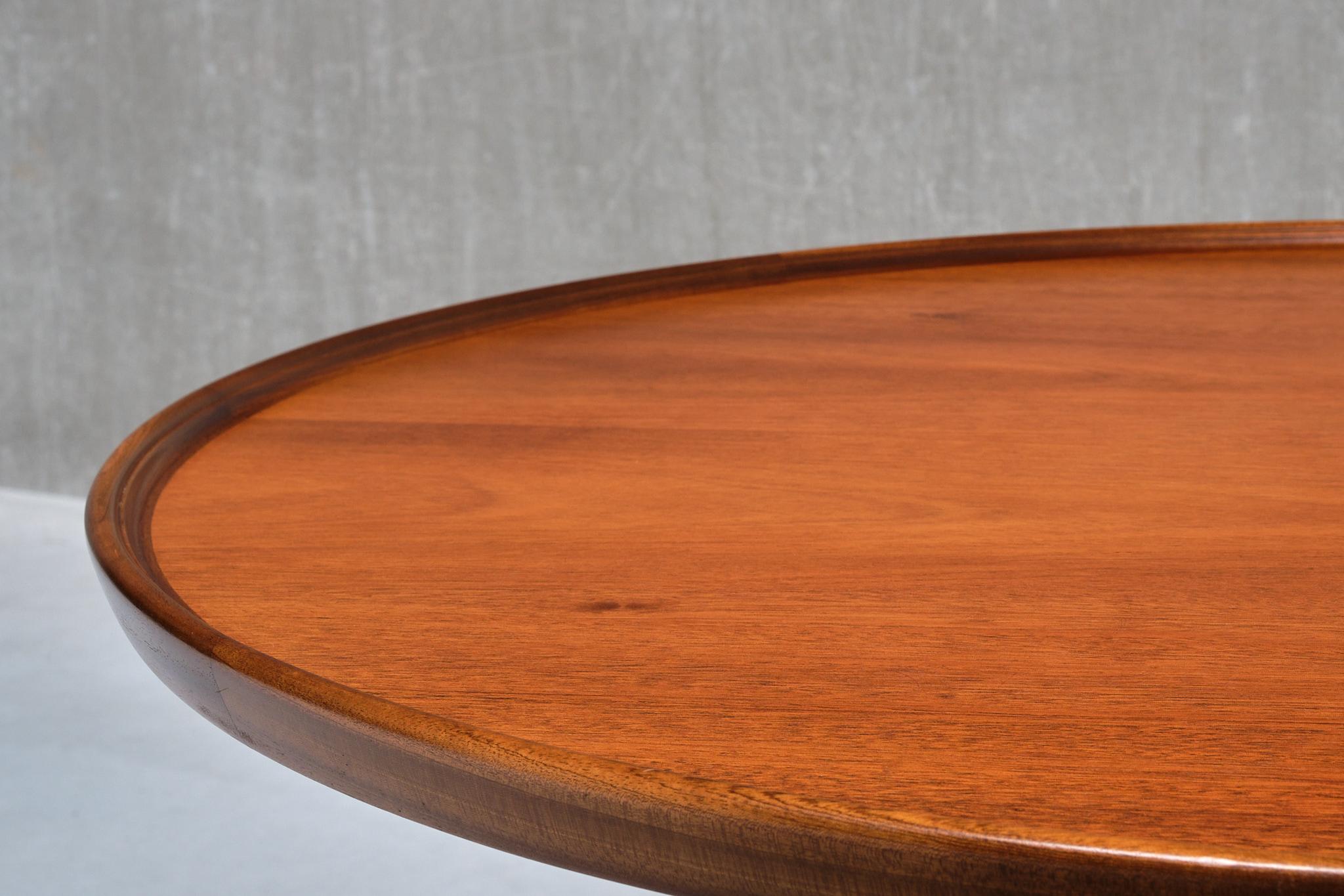 Danois Table basse égyptienne de Mogens Lassen, teck et laiton, A.J. Iversen, Danemark en vente