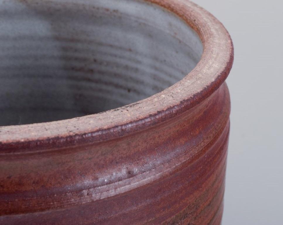 Glazed Mogens Nielsen, Nysted, Denmark. Colossal handmade ceramic lidded jar. For Sale