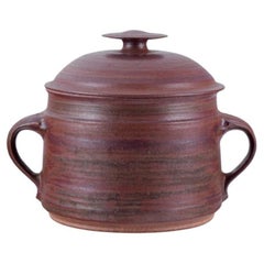 Vintage Mogens Nielsen, Nysted, Denmark. Colossal lidded jar in ceramic.