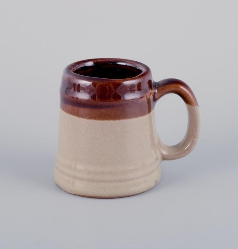 Danois Mogens Nielsen, Nysted/ Stouby Keramik, et autres Cinq pièces de céramique en vente