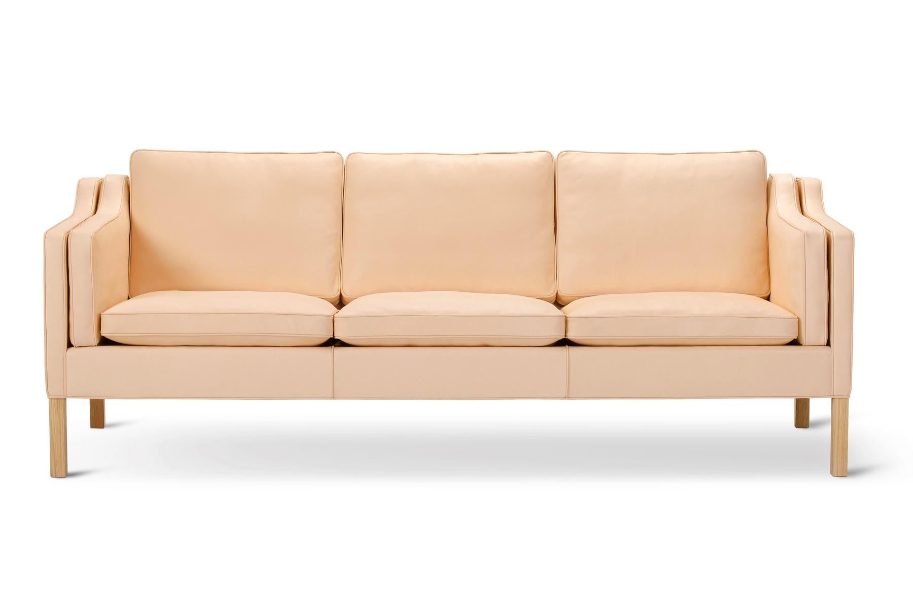 Mid-Century Modern Mogensen 2213 Sofa For Sale