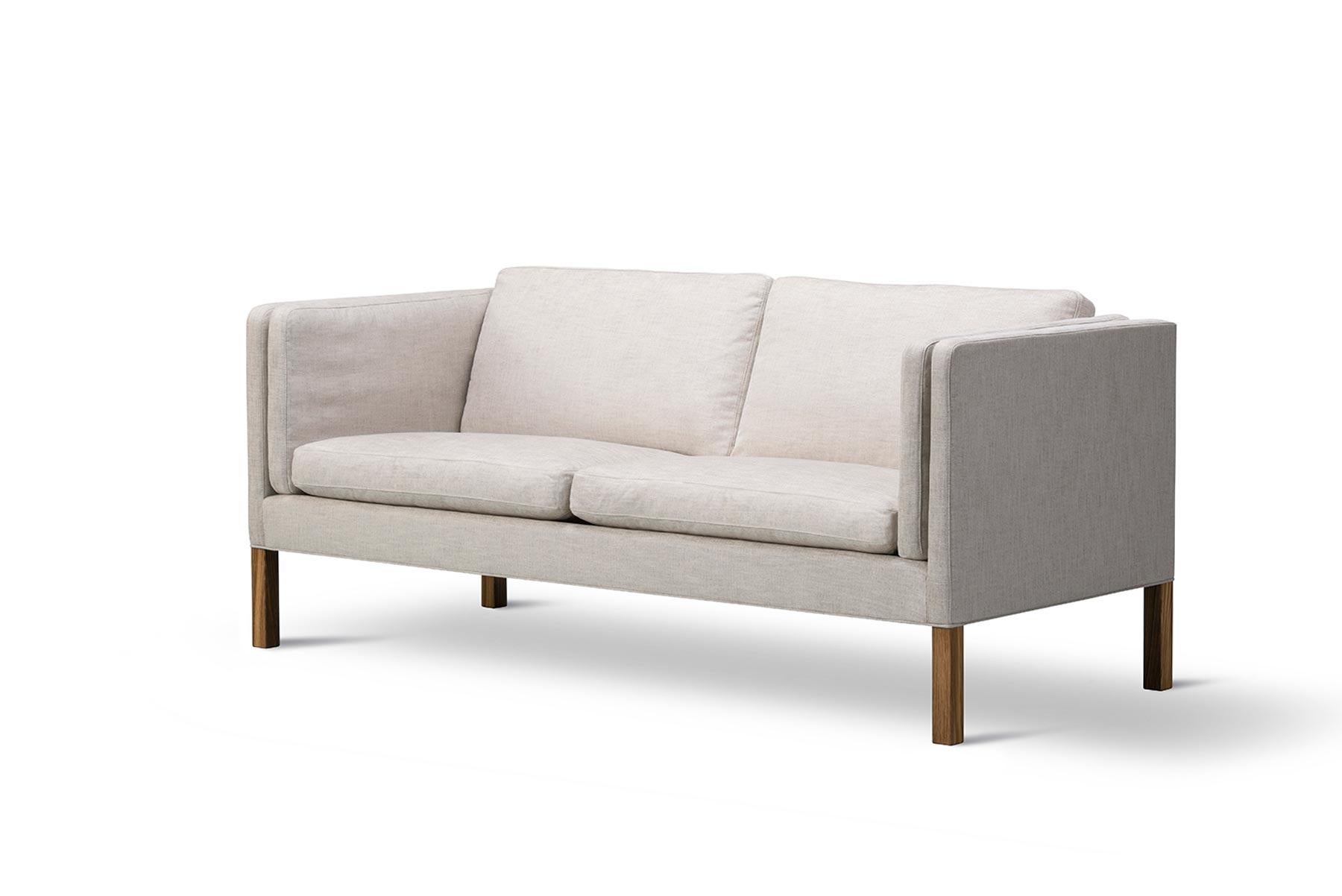 Mogensen 2335 Sofa In New Condition For Sale In Berkeley, CA