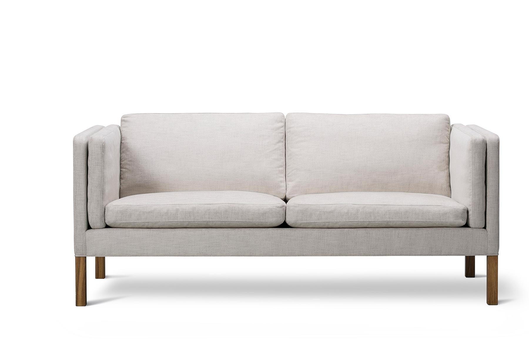 Contemporary Mogensen 2335 Sofa For Sale