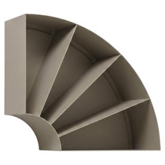 Libreria da parete a moduli curvi Mogg Binaria – Finitura Champagne – Design di DSIGNIO