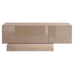 Credenza Mogg Block – Design Bellavista & Piccini Lucida RAL 1019 / Travertino