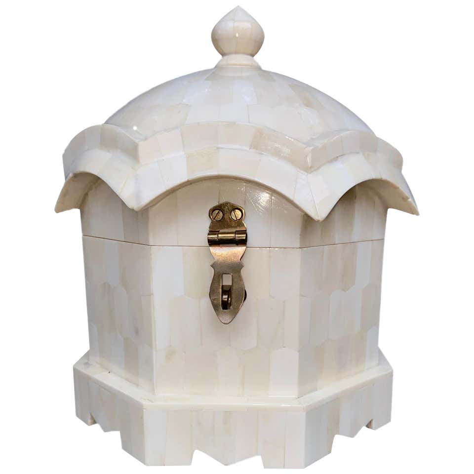 Bone Boxes - 281 For Sale at 1stDibs | decorative bone box, bone ...