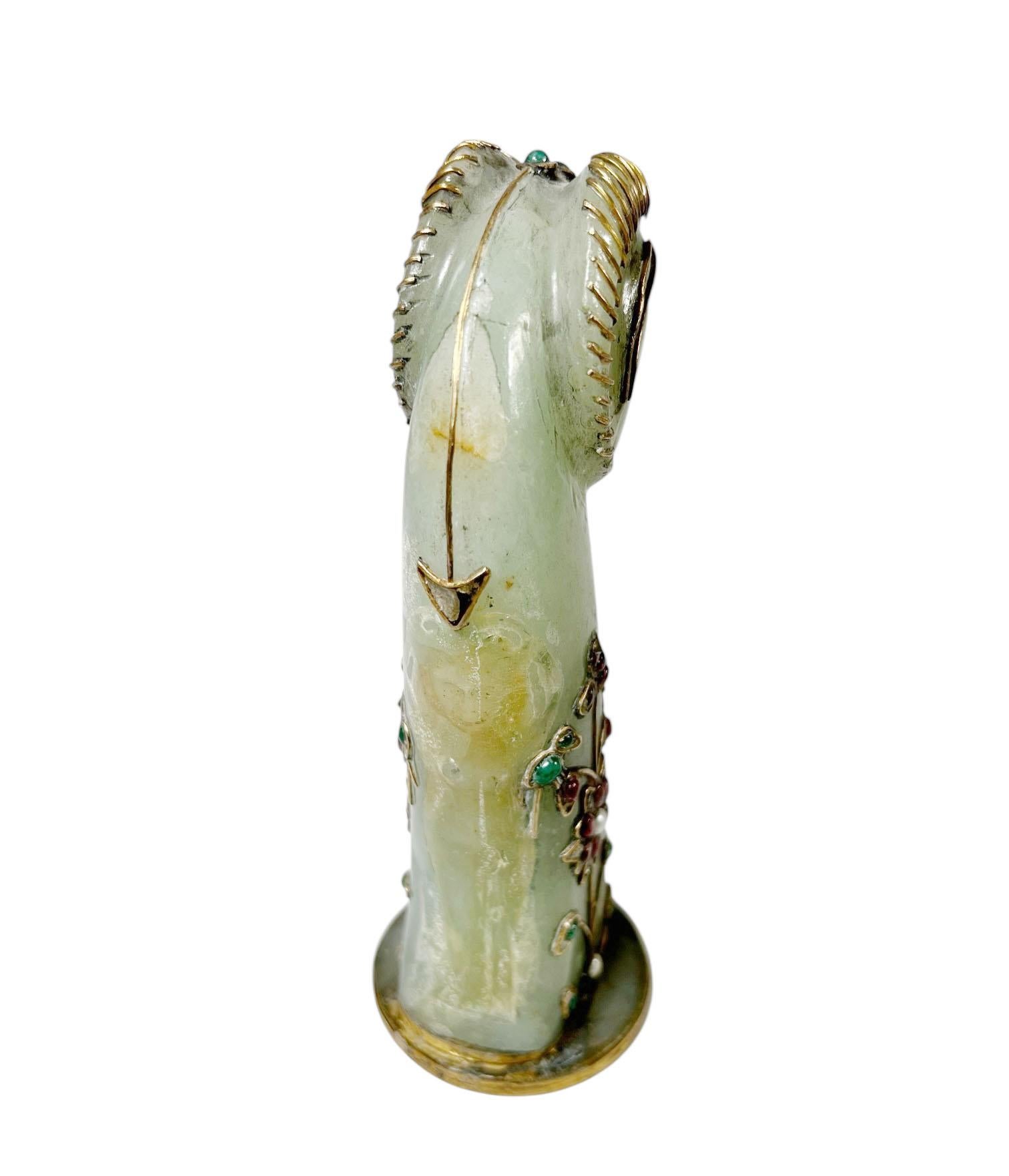 Mogul-Jade-Griff mit Edelsteinen (Edelsteinmix) im Angebot