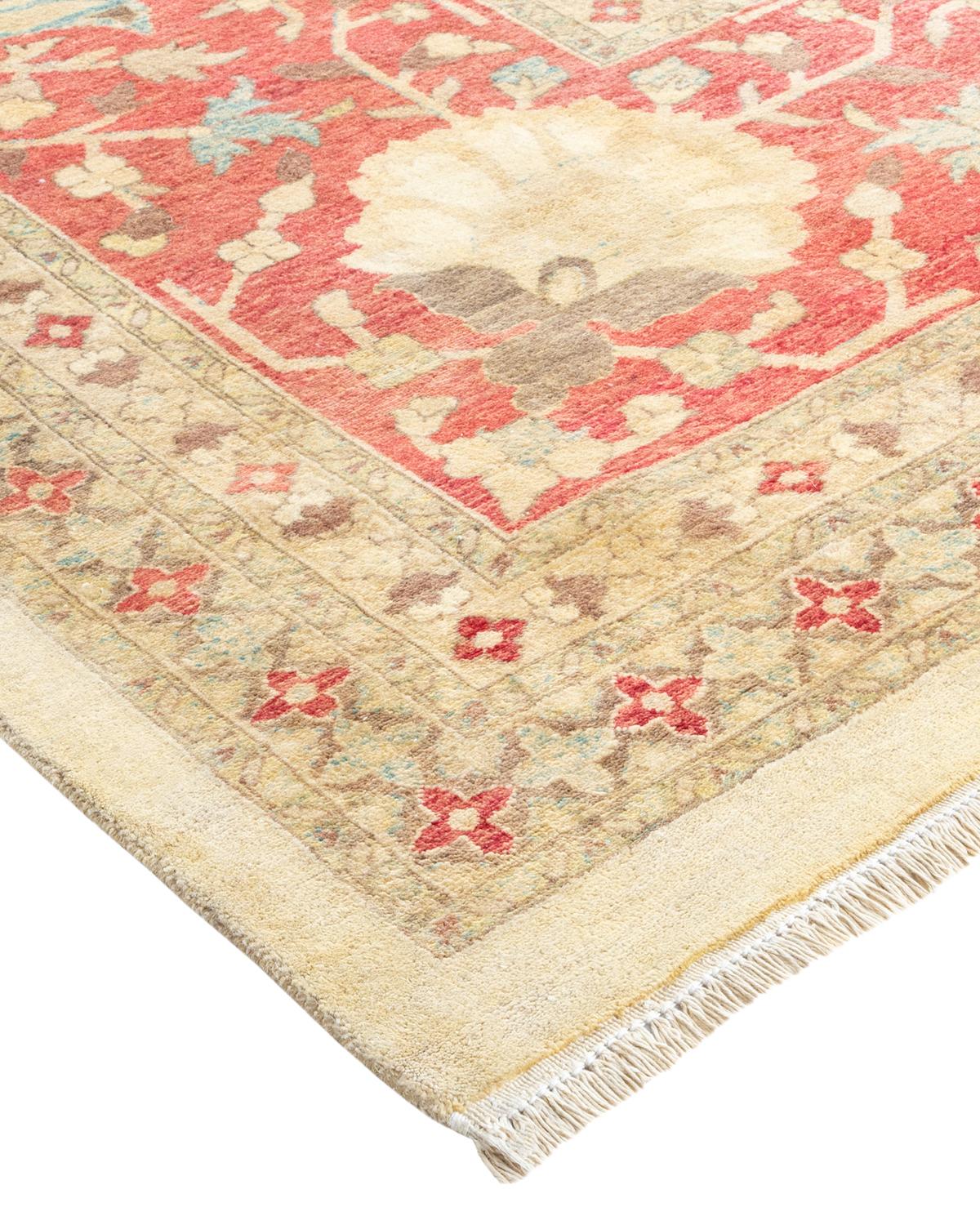 Die Teppiche der Mogul-Kollektion bringen mit ihren zurückhaltenden Farben und Allover-Mustern zeitlose Eleganz in jeden Raum. Beeinflusst von einem Spektrum türkischer, indischer und persischer Designs, lassen die Kunsthandwerker, die diese
