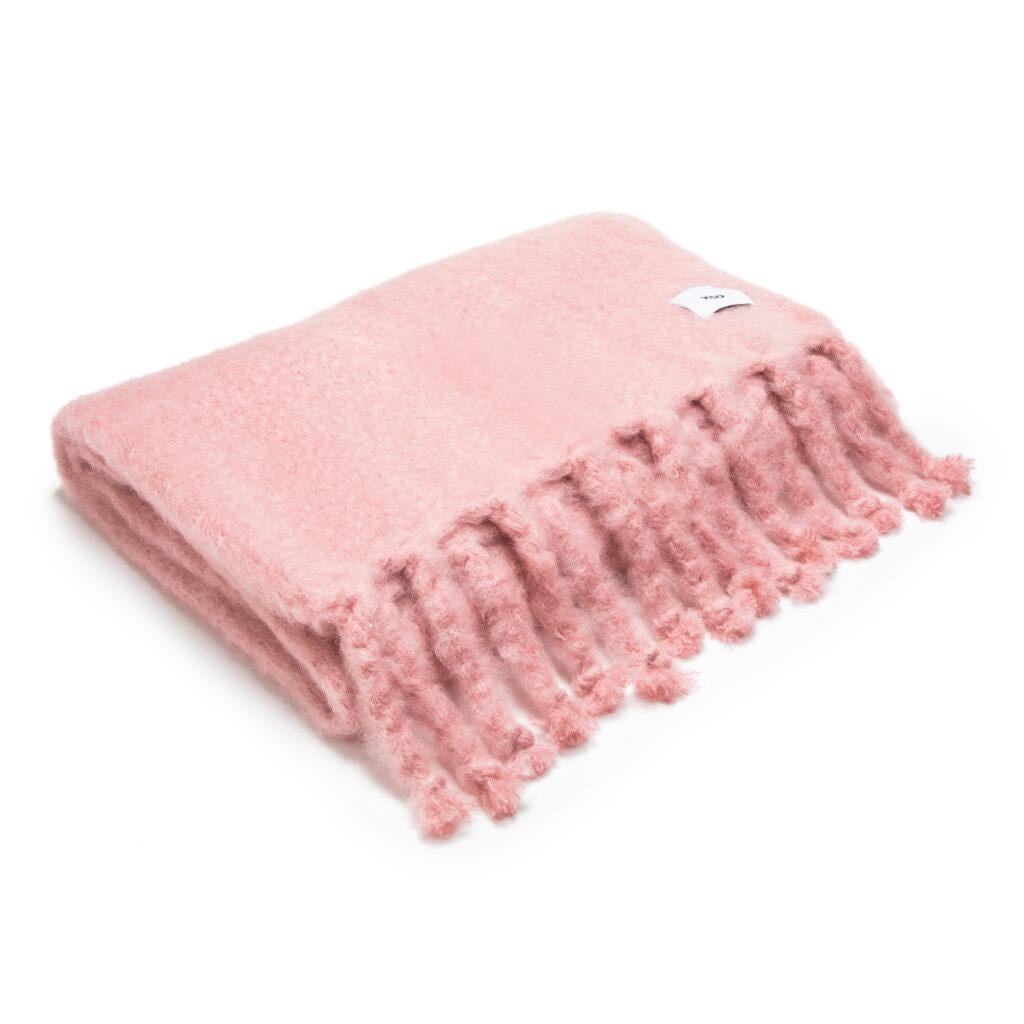 Viso Mohair Blanket 0602 In New Condition For Sale In New York, NY