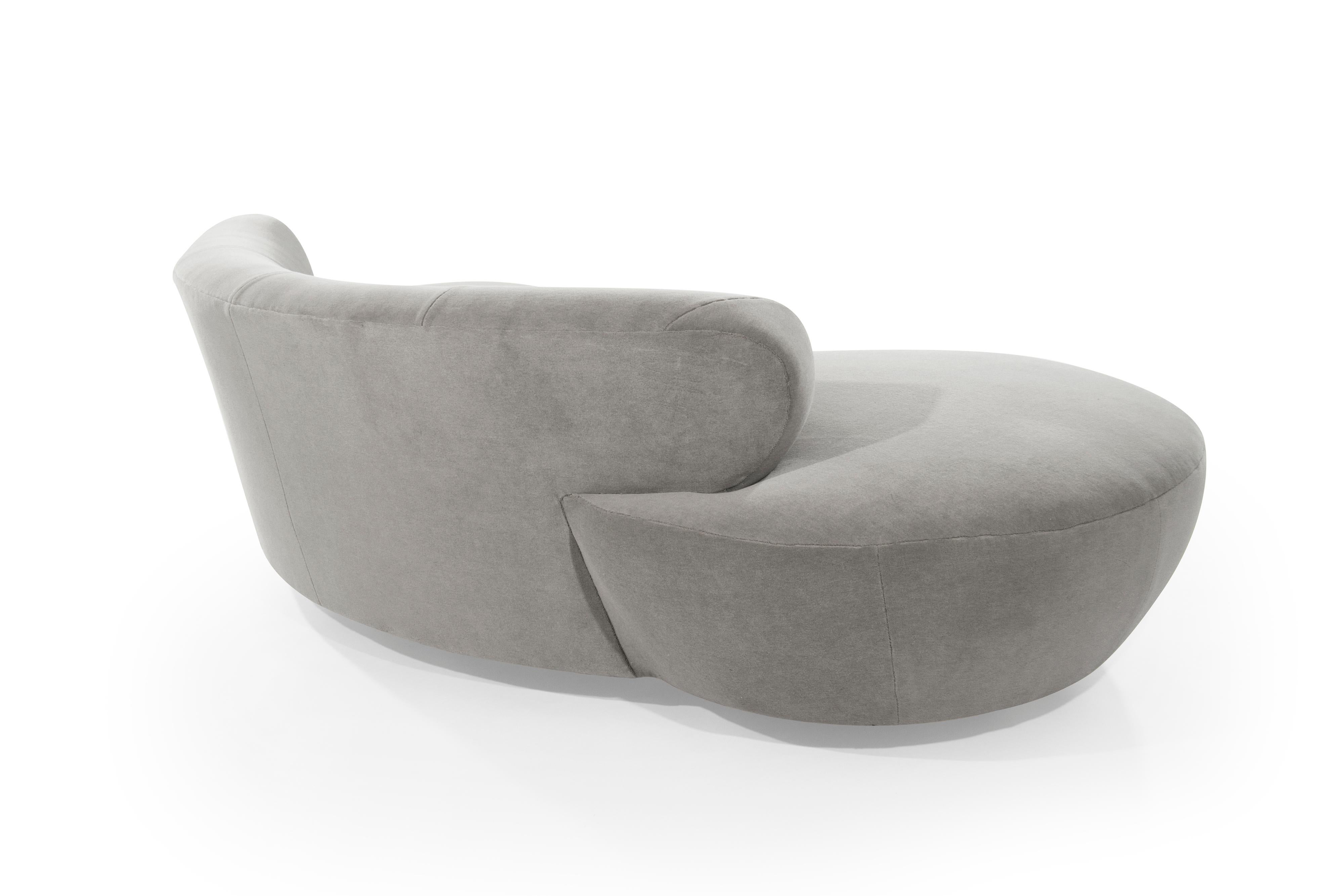 Mohair Cloud Sofa on Walnut Bases by Vladimir Kagan for Directional In Excellent Condition In Westport, CT