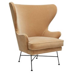 Sedia Wingback Highland in mohair di Lawson-Fenning