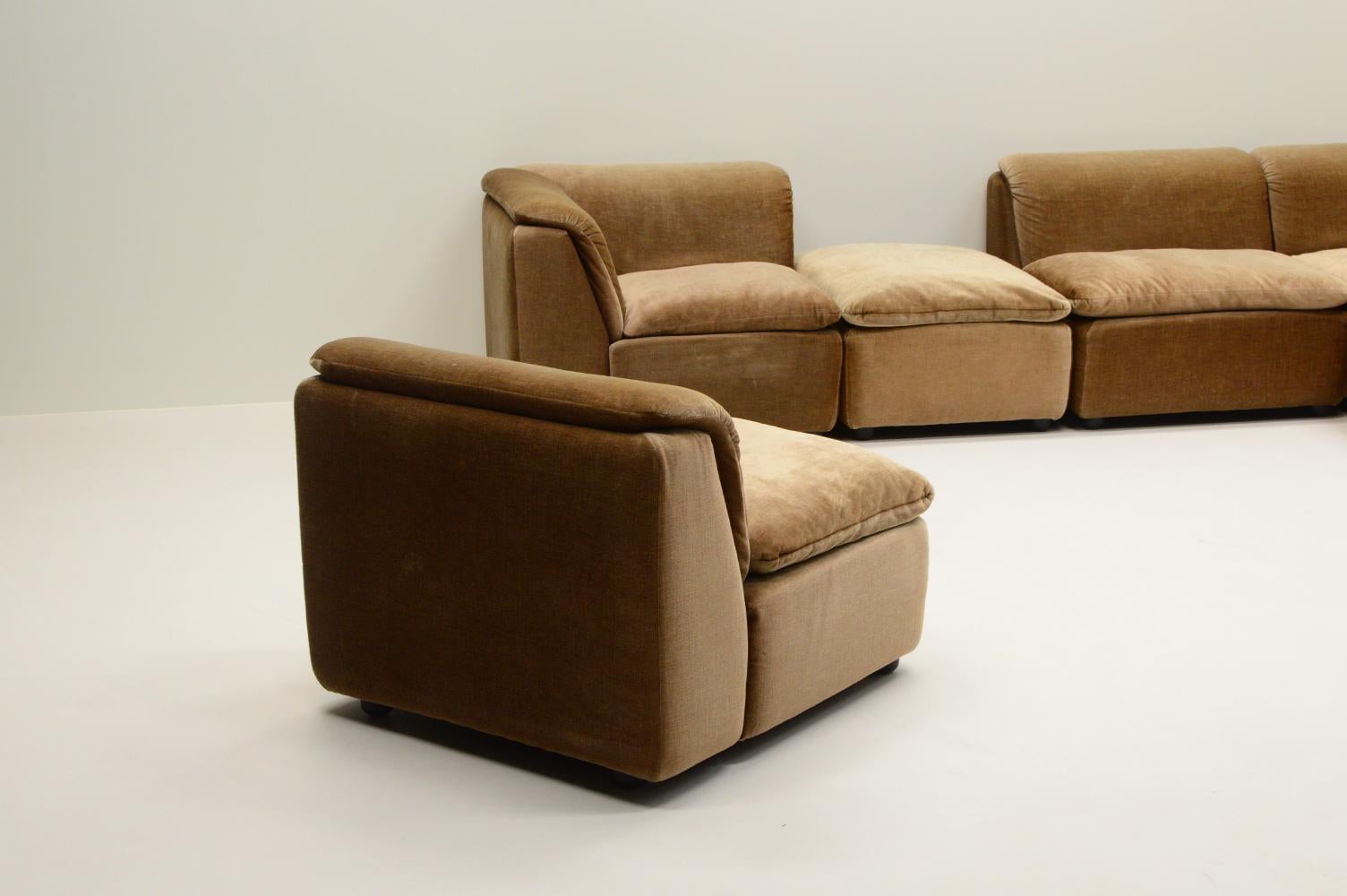Modulares Sofa aus Mohair, 1970er Jahre Deutschland.  (Mohairwolle) im Angebot