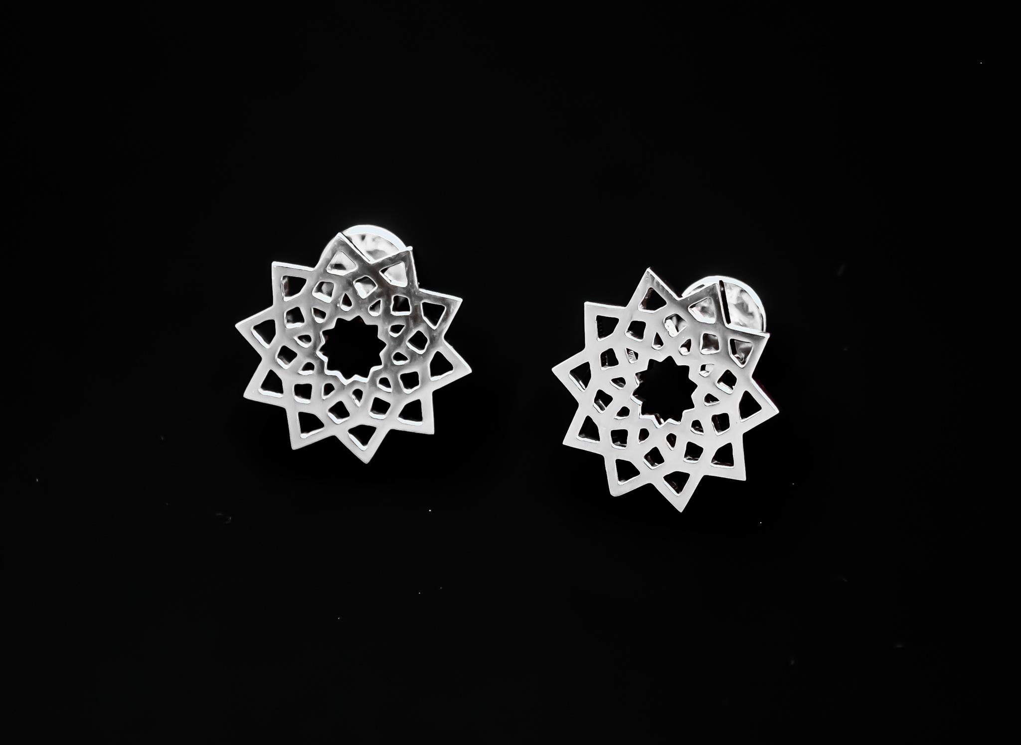 Women's Arabesque Deco Andalusian Style Stud Earrings in 18kt White Gold For Sale