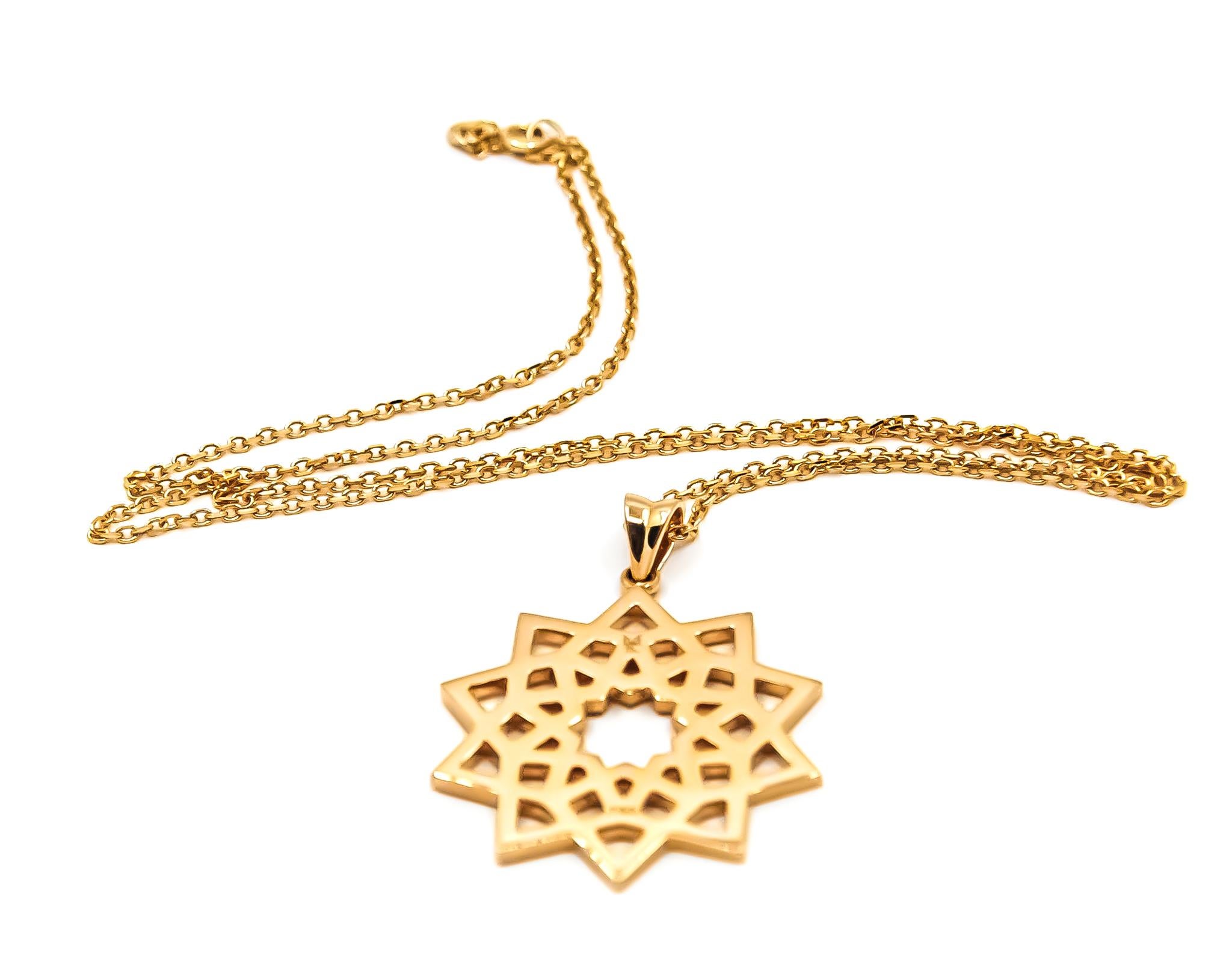 Arabesque Deco Andalusian Style Pendant Necklace in 18kt Gold.

The design of the pendant is inspired by the Andalusian Style and motifs found in Al Hambra Palace in Granada in Spain.