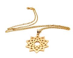 Arabesque Deco Andalusian Style Pendant Necklace in 18kt Gold