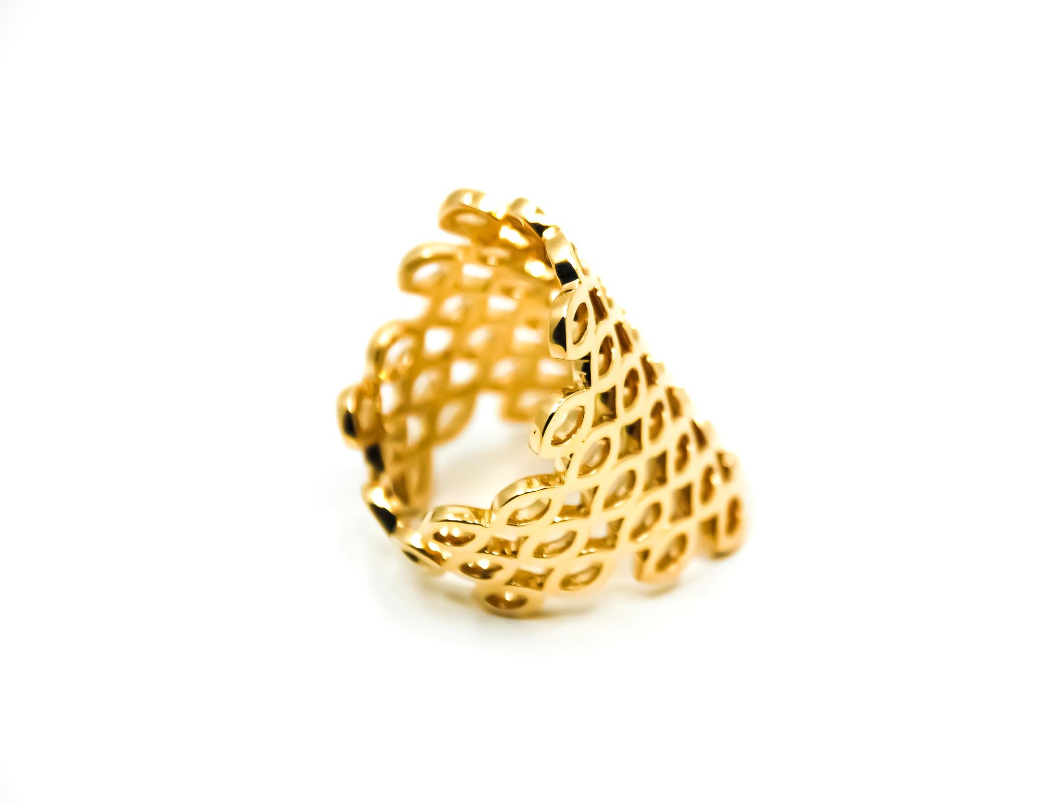 For Sale:  Arabesque Deco Ring of Andalusia in 18kt Gold by Mohamad Kamra 2