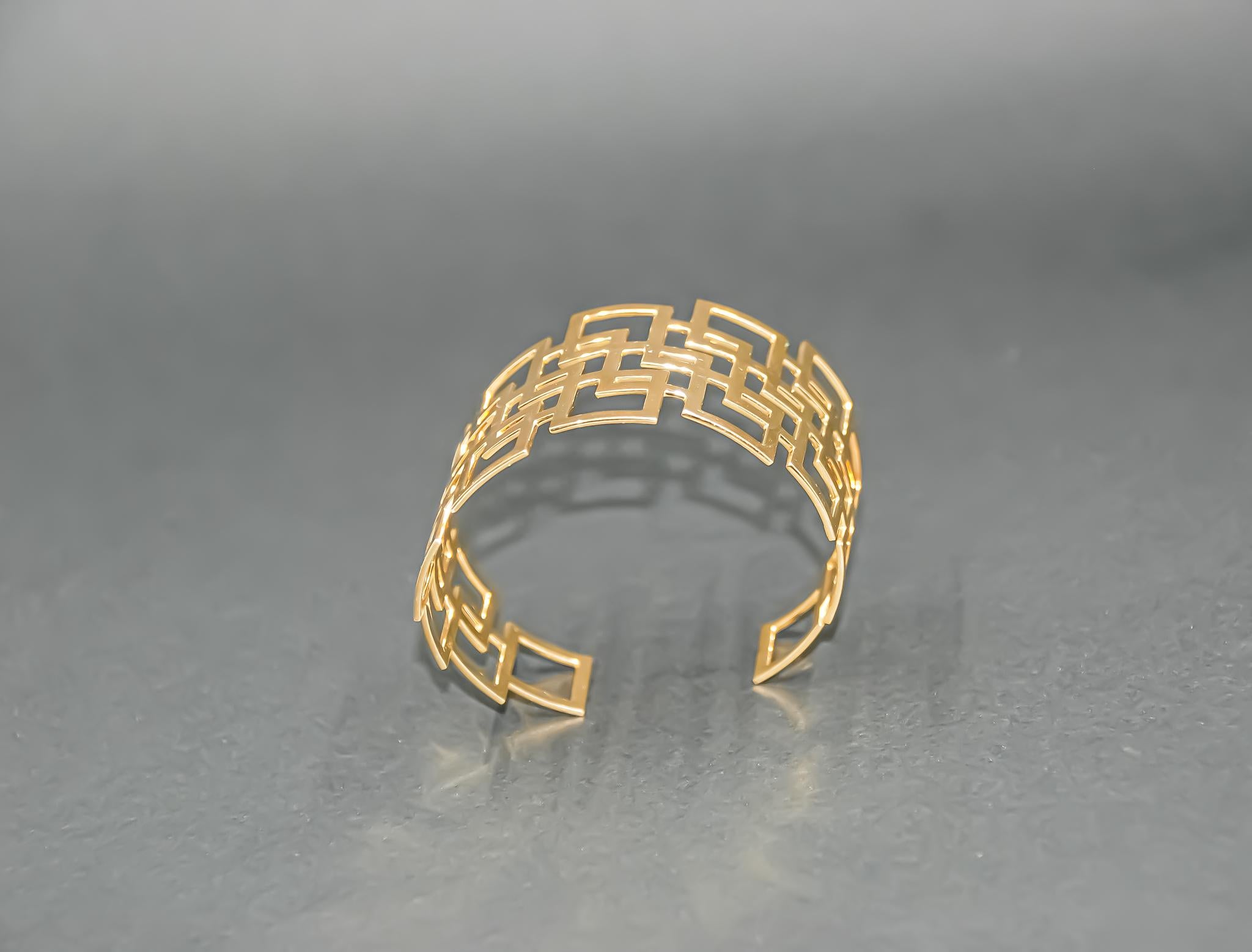 Geometric Cuff Bracelet in 18kt Gold by Mohamad Kamra In New Condition For Sale In Dubai, AE