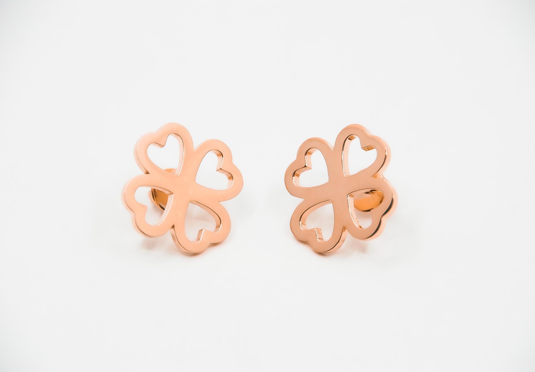 Romantico Orecchini a perno con fiore di cuore in oro rosa 18 carati in vendita