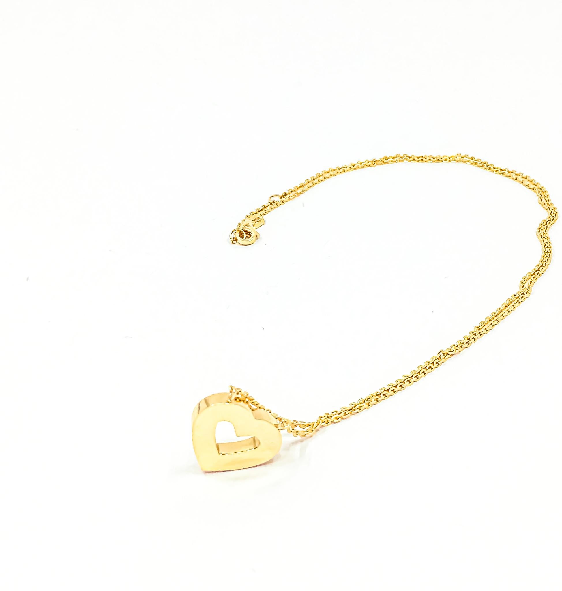 Heart Pendant Necklace in 18kt Gold In New Condition For Sale In Dubai, AE