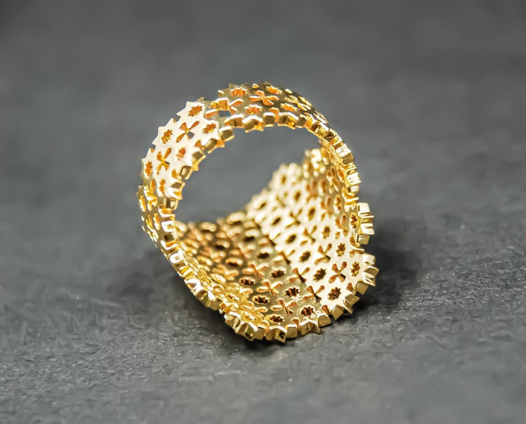 For Sale:  Art Deco Style Florentine Design Ring of Florence in 18kt Gold by Mohamad Kamra 5