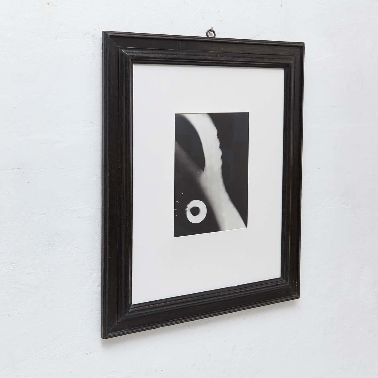 Photographie de László Moholy-Nagy.

Un tirage posthume à partir du négatif original, vers 1973.
Estampillé par Foto Moholy-Nagy et la Galerie Khlim.

En bon état d'origine.

László Moholy-Nagy (1895-1946) était un peintre et un photographe hongrois