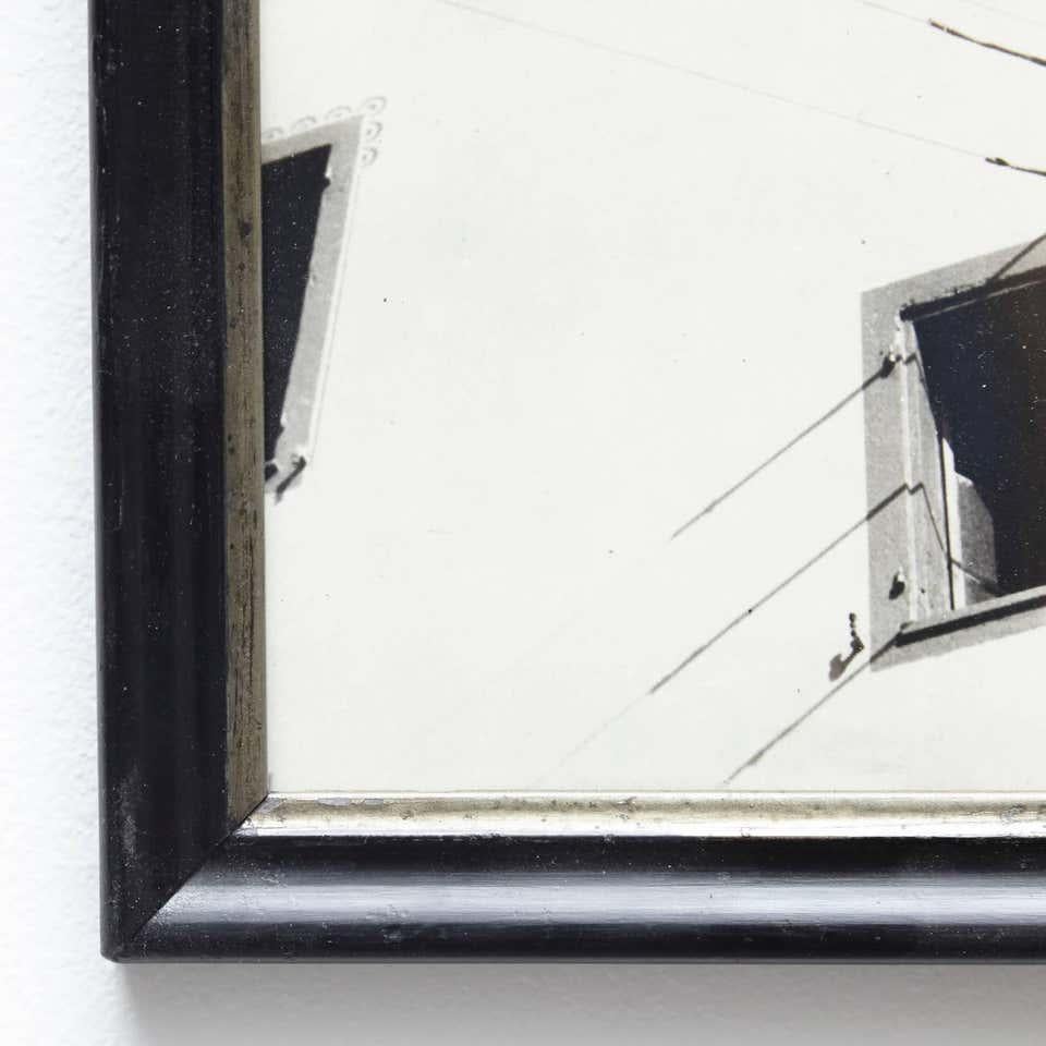 Dans le canton suisse du Tessin, photographie en noir et blanc de László Moholy-Nagy, 1925.

Un tirage posthume à partir du négatif original en 1973.
Estampillé par Foto Moholy-Nagy et la Galerie Khlim.

Excellent tirage et encadré dans un