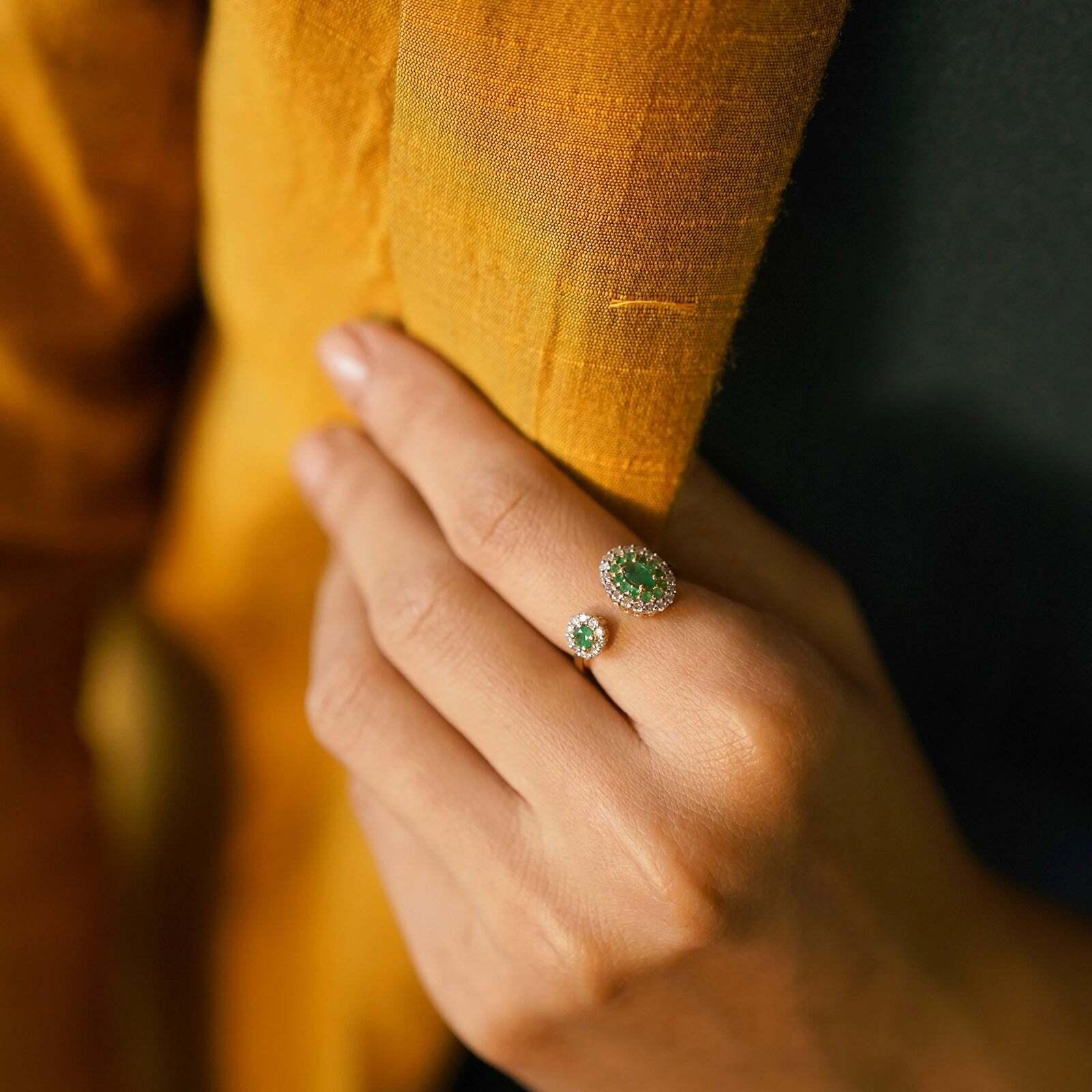 For Sale:  Moi Adele Gold Diamond and Emerald Ring 2