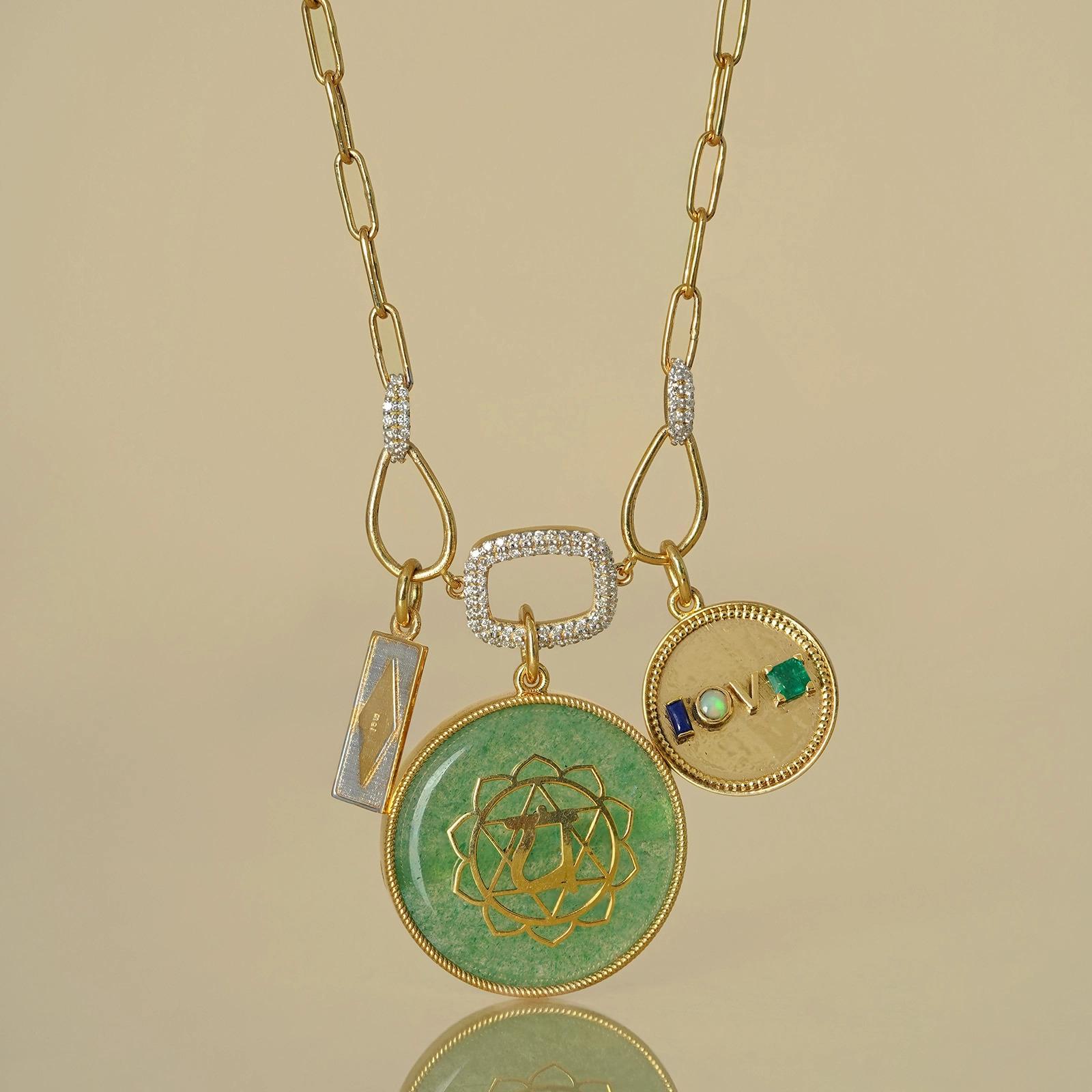 Brilliant Cut Moi Anah Aventurine Gold and Diamond Necklace For Sale